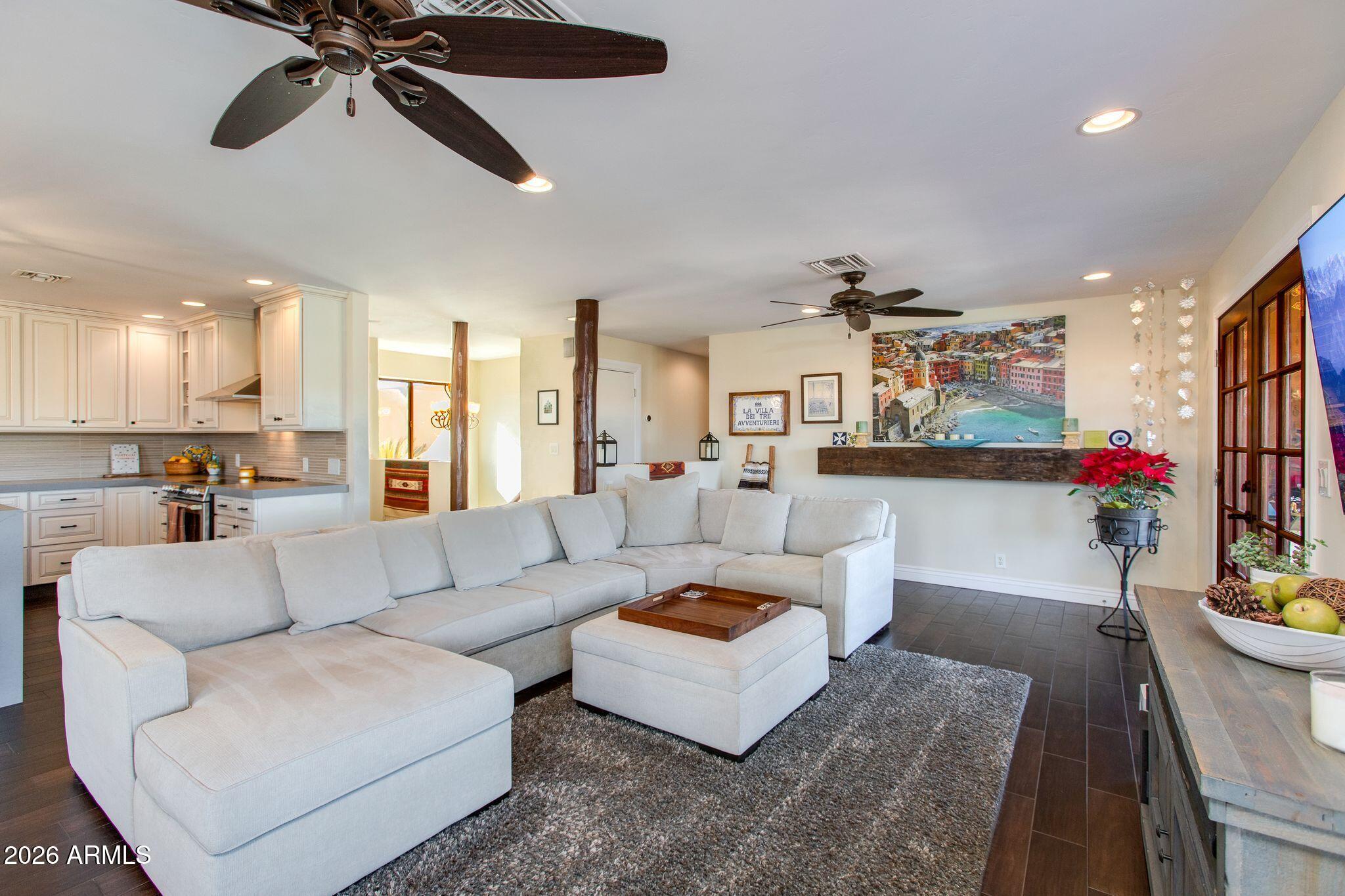 15952 E VENETIAN Lane