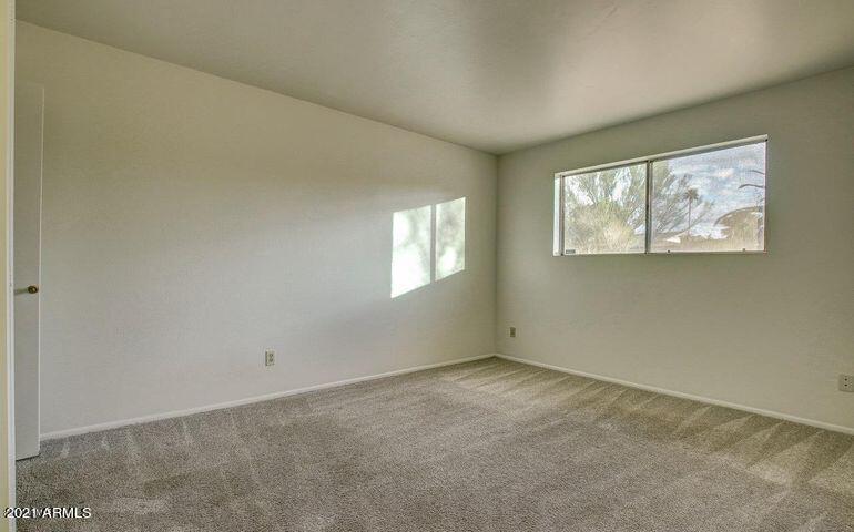 6129 E EDGEMONT Avenue