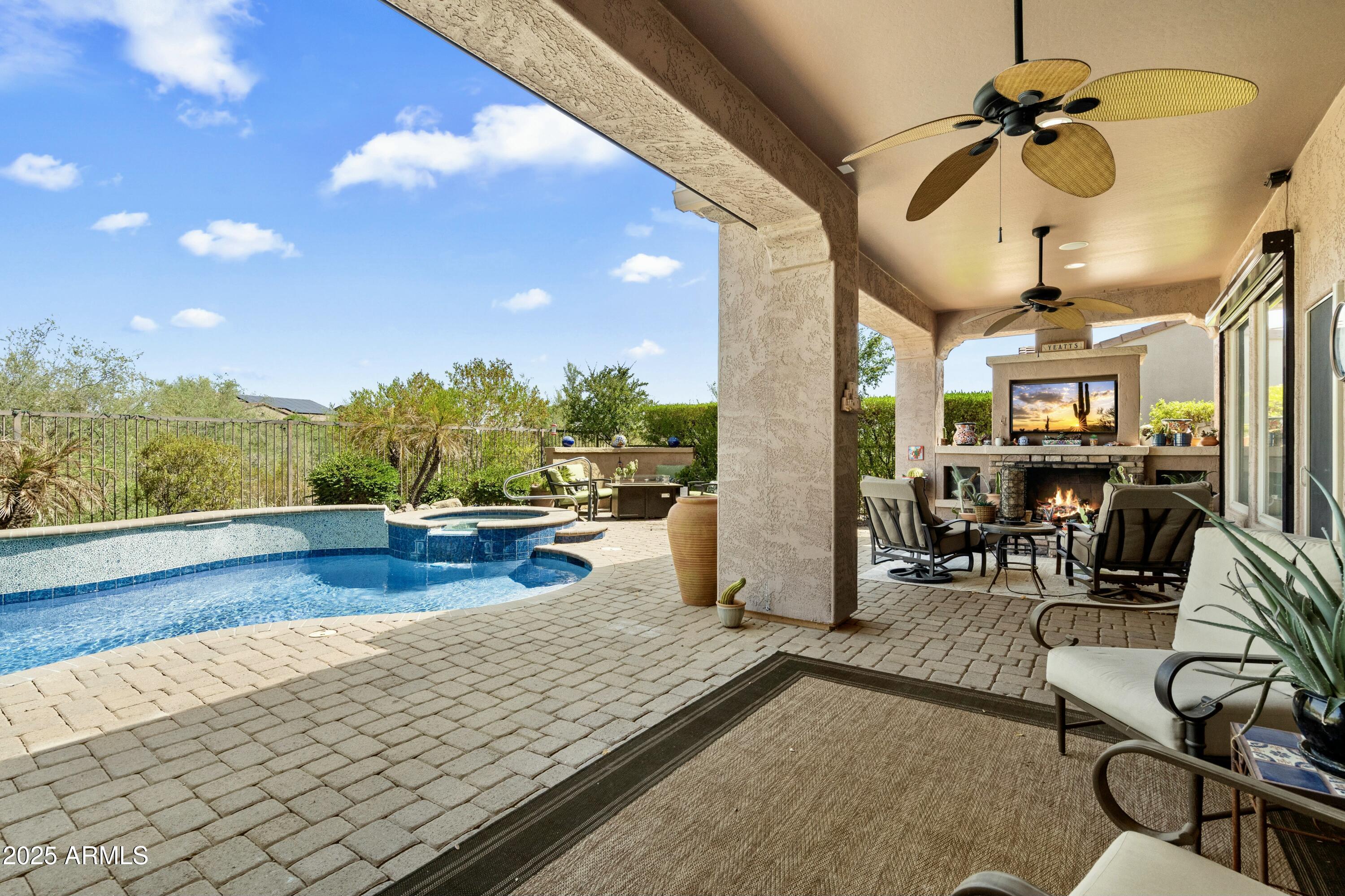 29989 N WHIPSAW Road