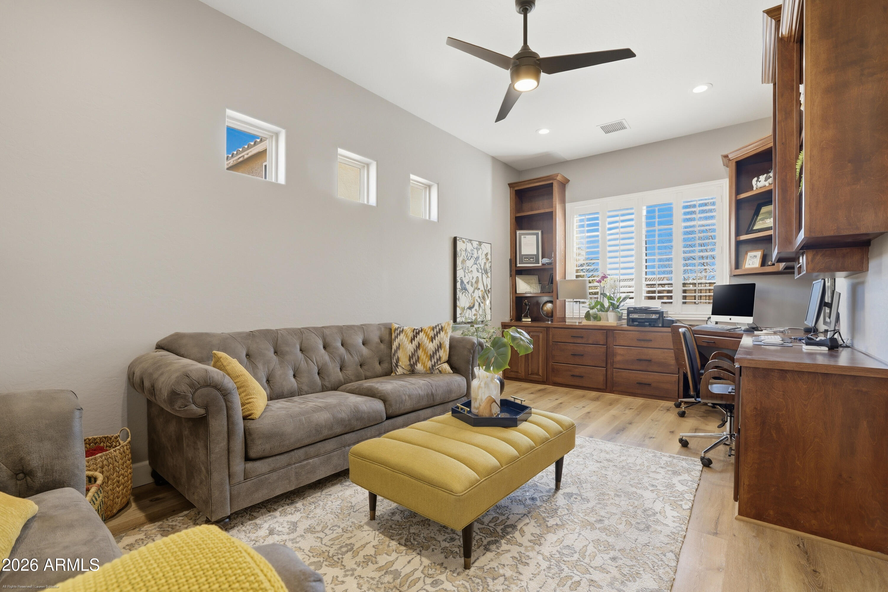 7615 E TRADERS Trail