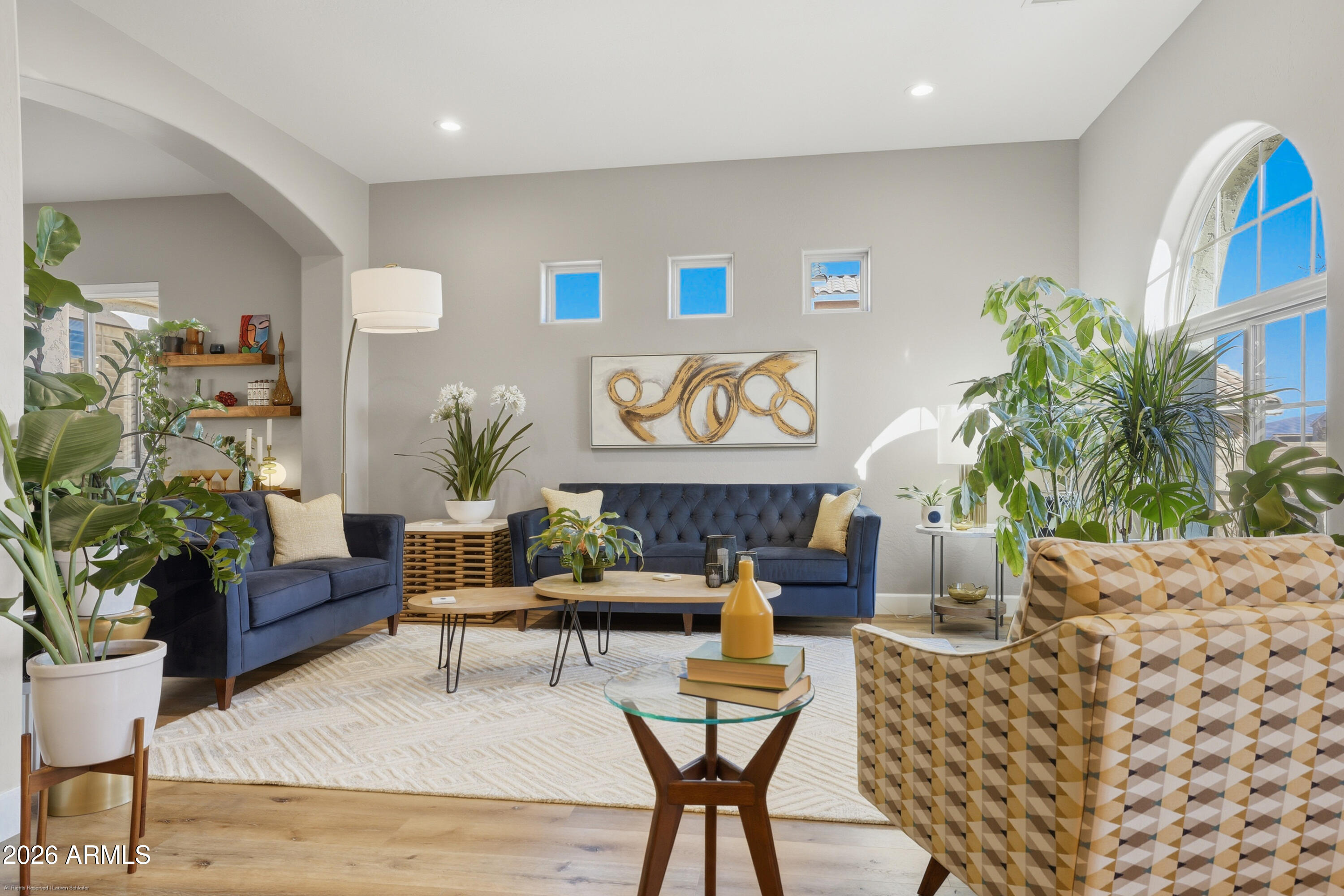 7615 E TRADERS Trail