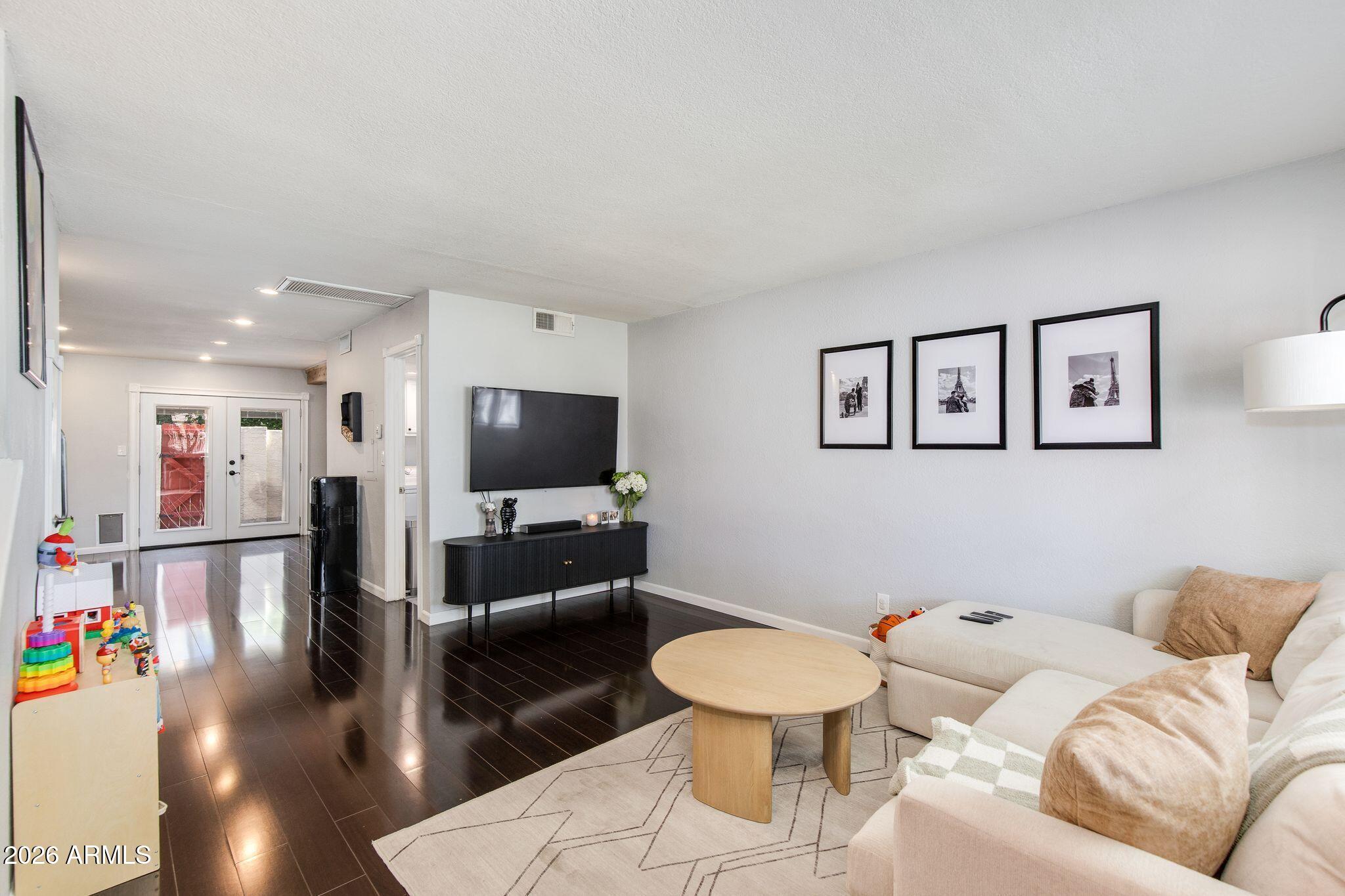 8241 N CENTRAL Avenue 23