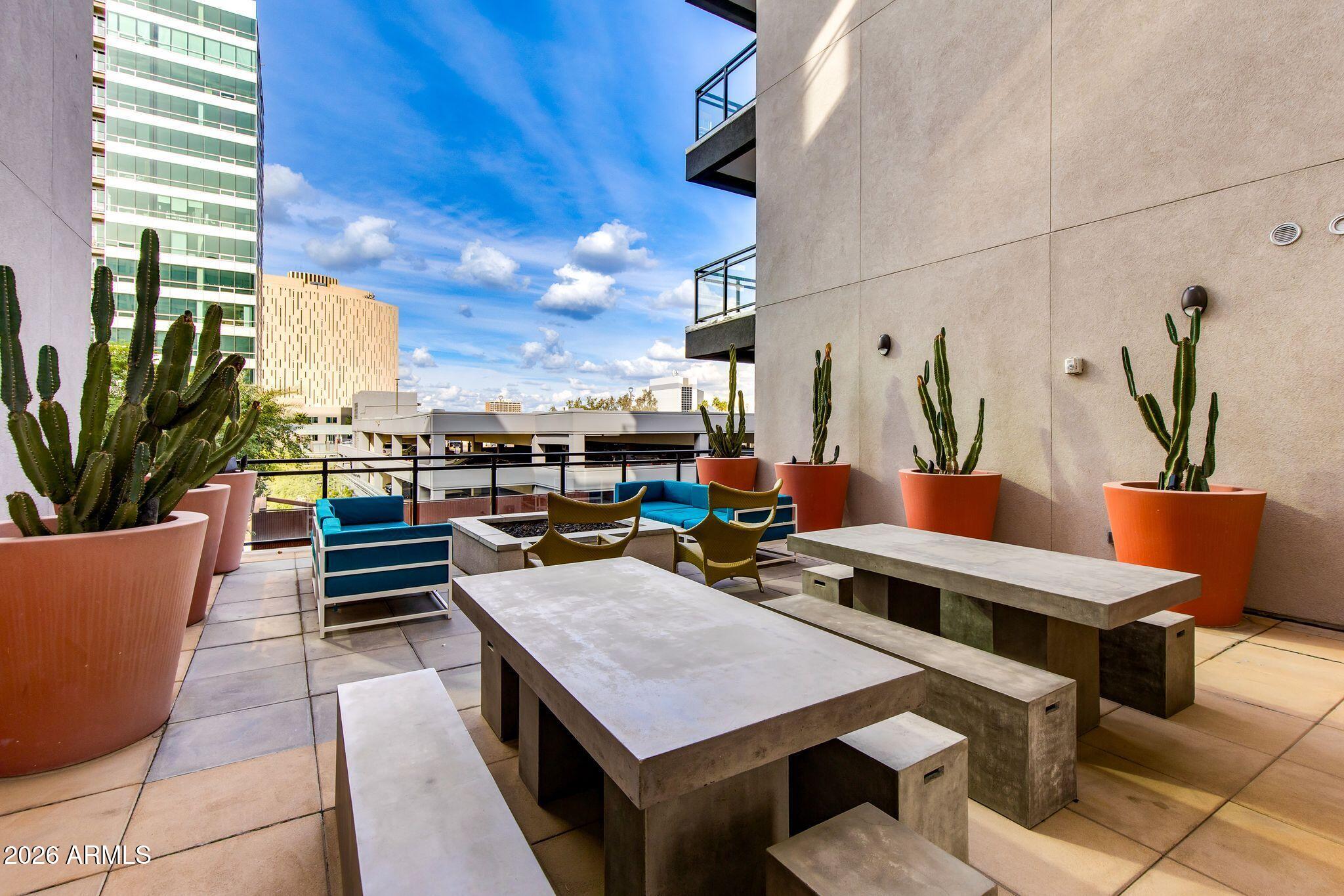 3131 N CENTRAL Avenue 6010