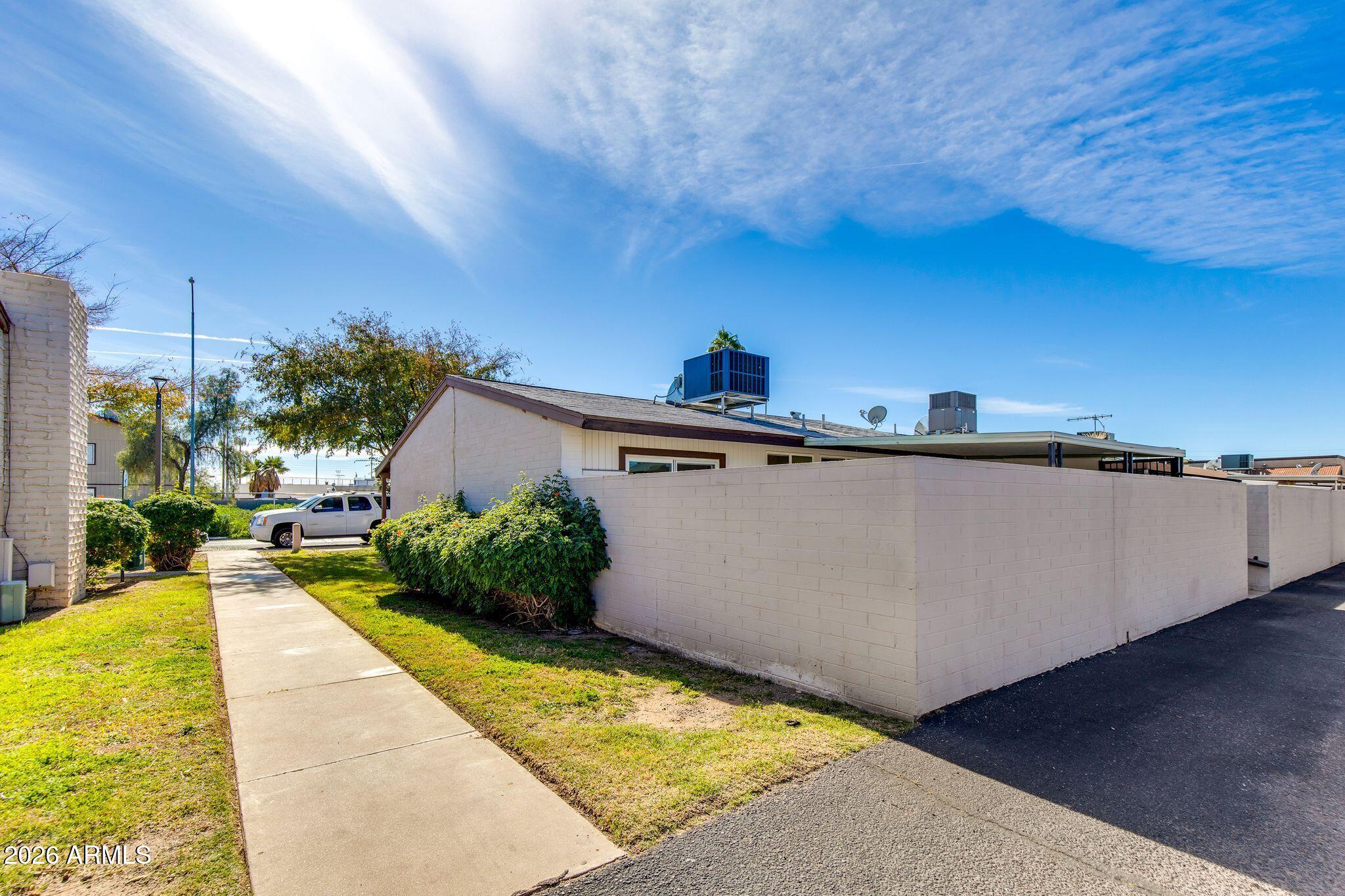 837 N REVERE Street E