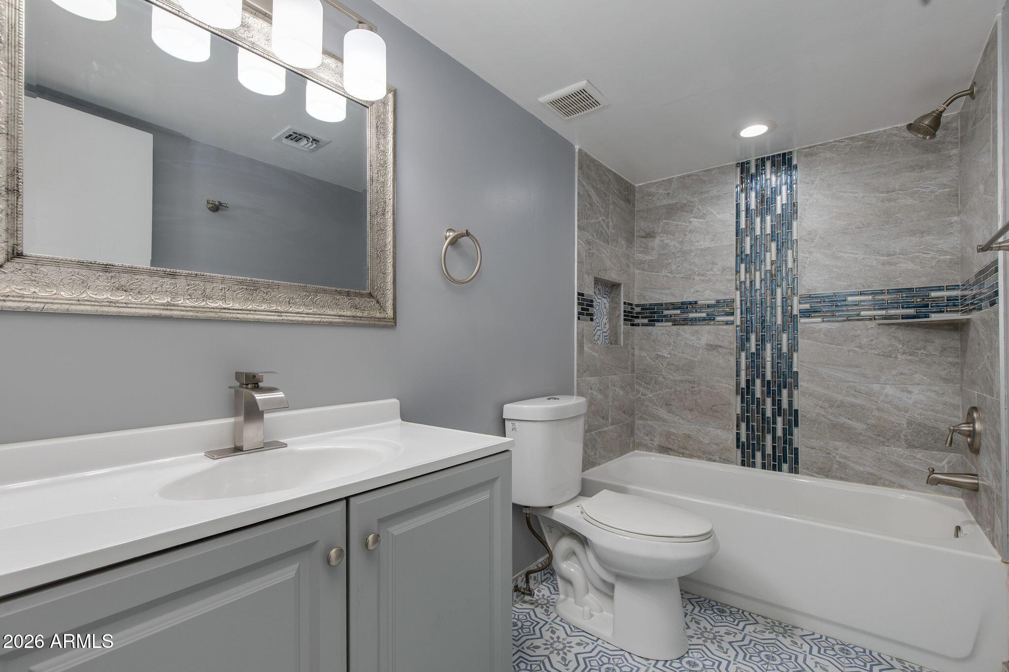 4148 E CALLE REDONDA 84