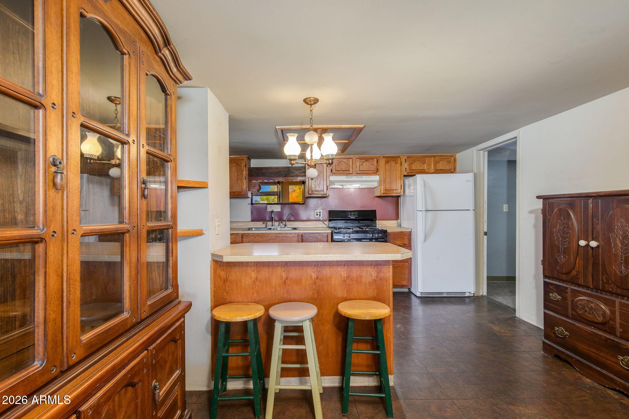316 W ROESER Road