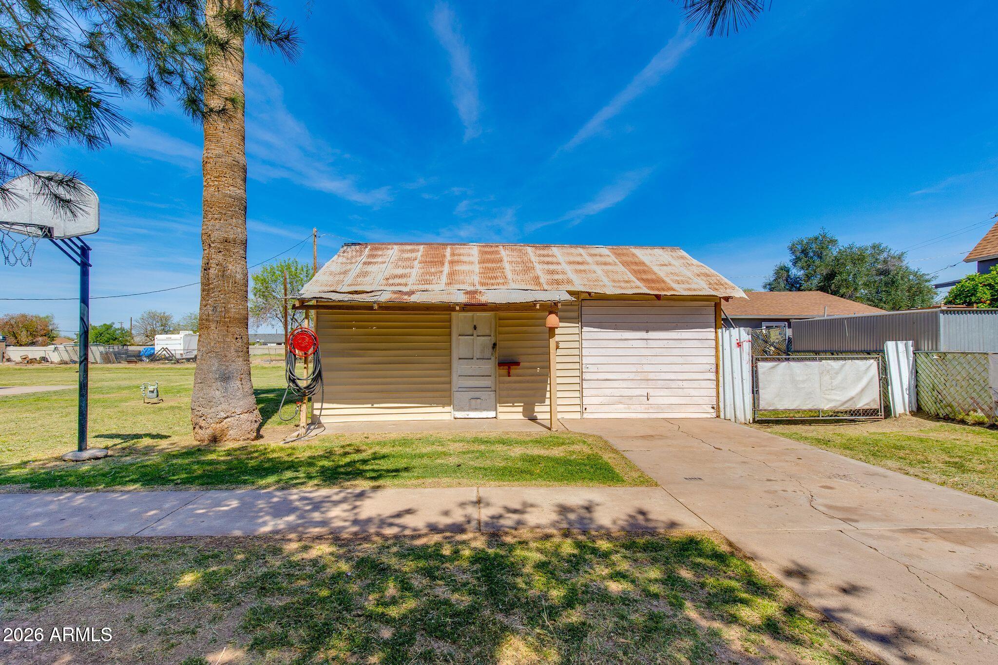 316 W ROESER Road
