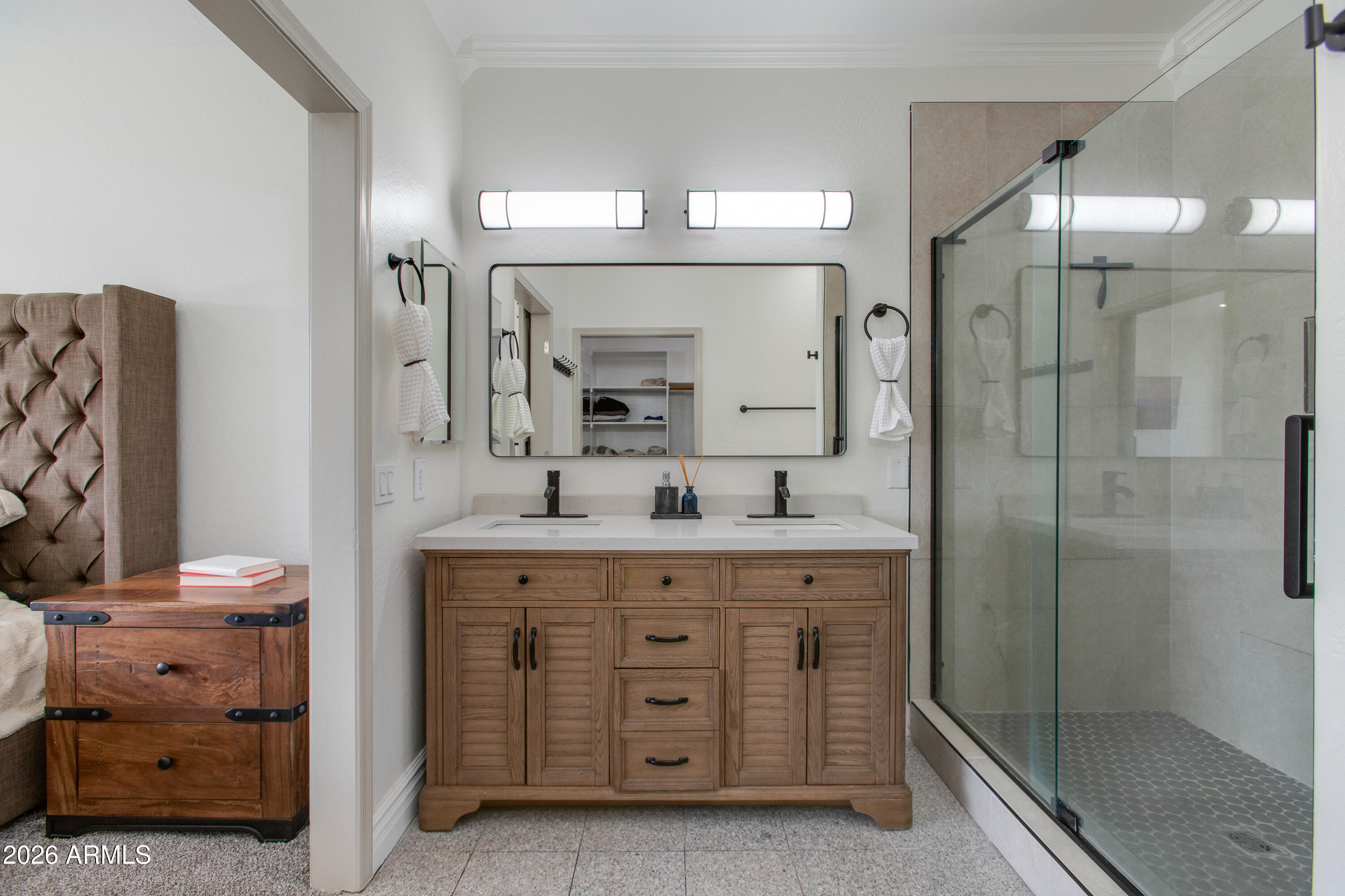 8242 S HIDDEN TRAIL Court