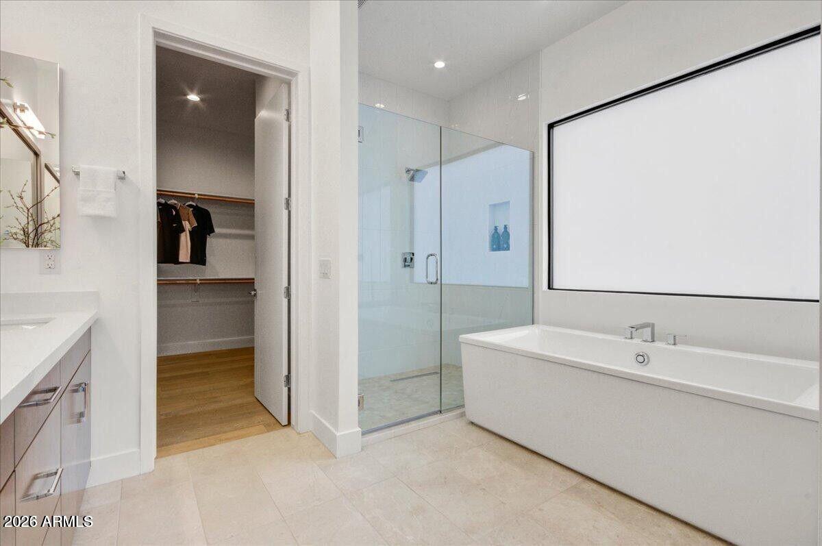 100 W Northern Avenue 6