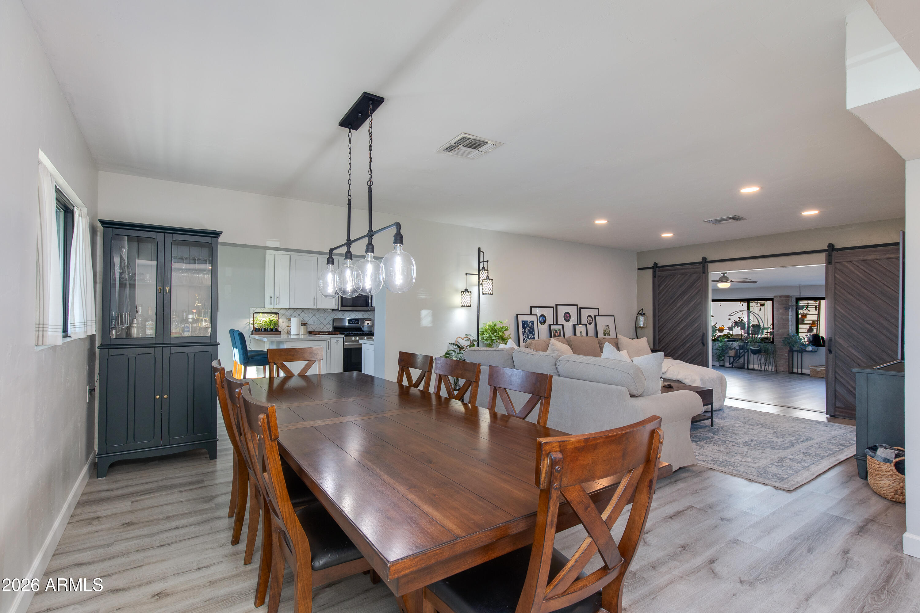 4214 E Palm Lane Lane