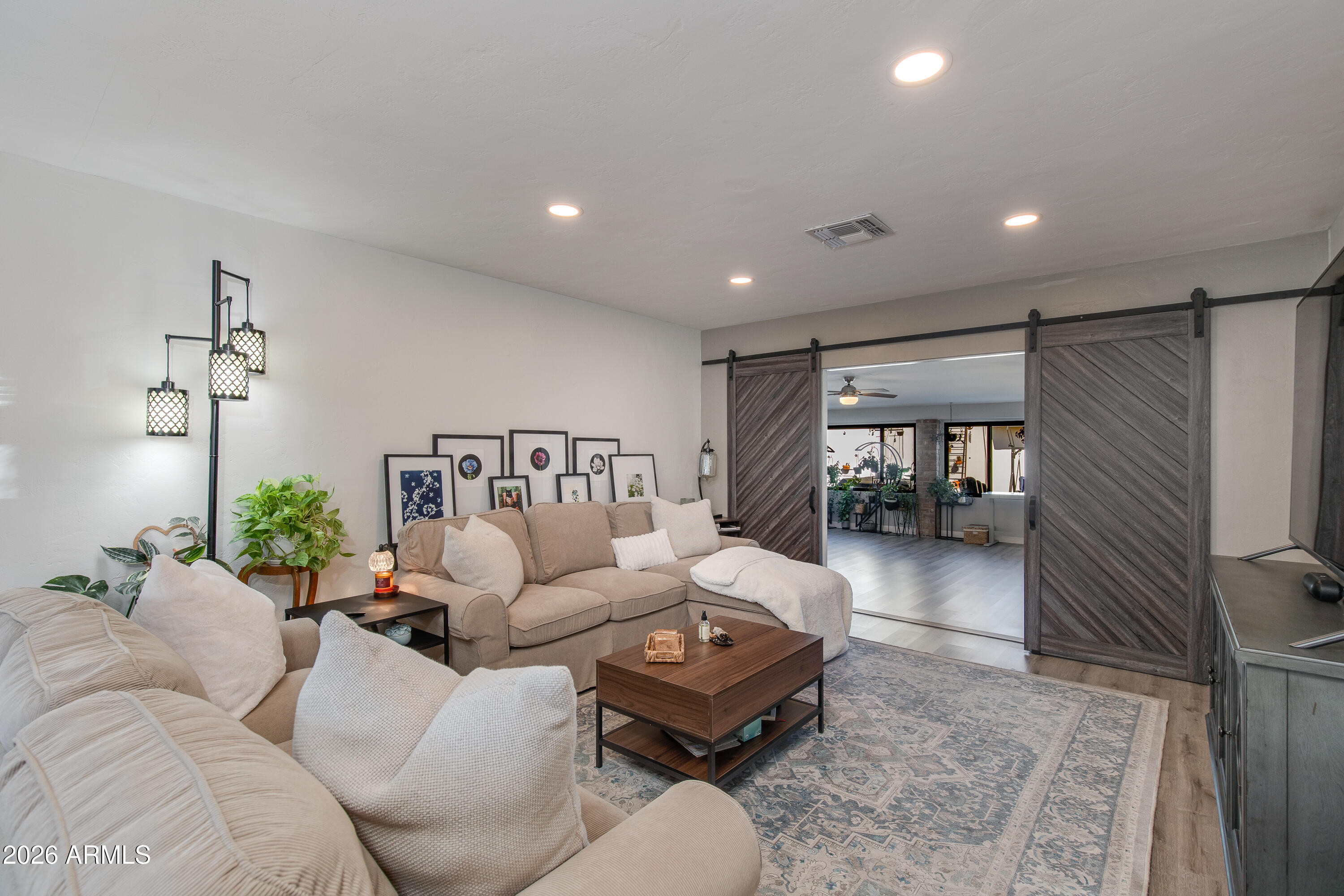 4214 E Palm Lane Lane