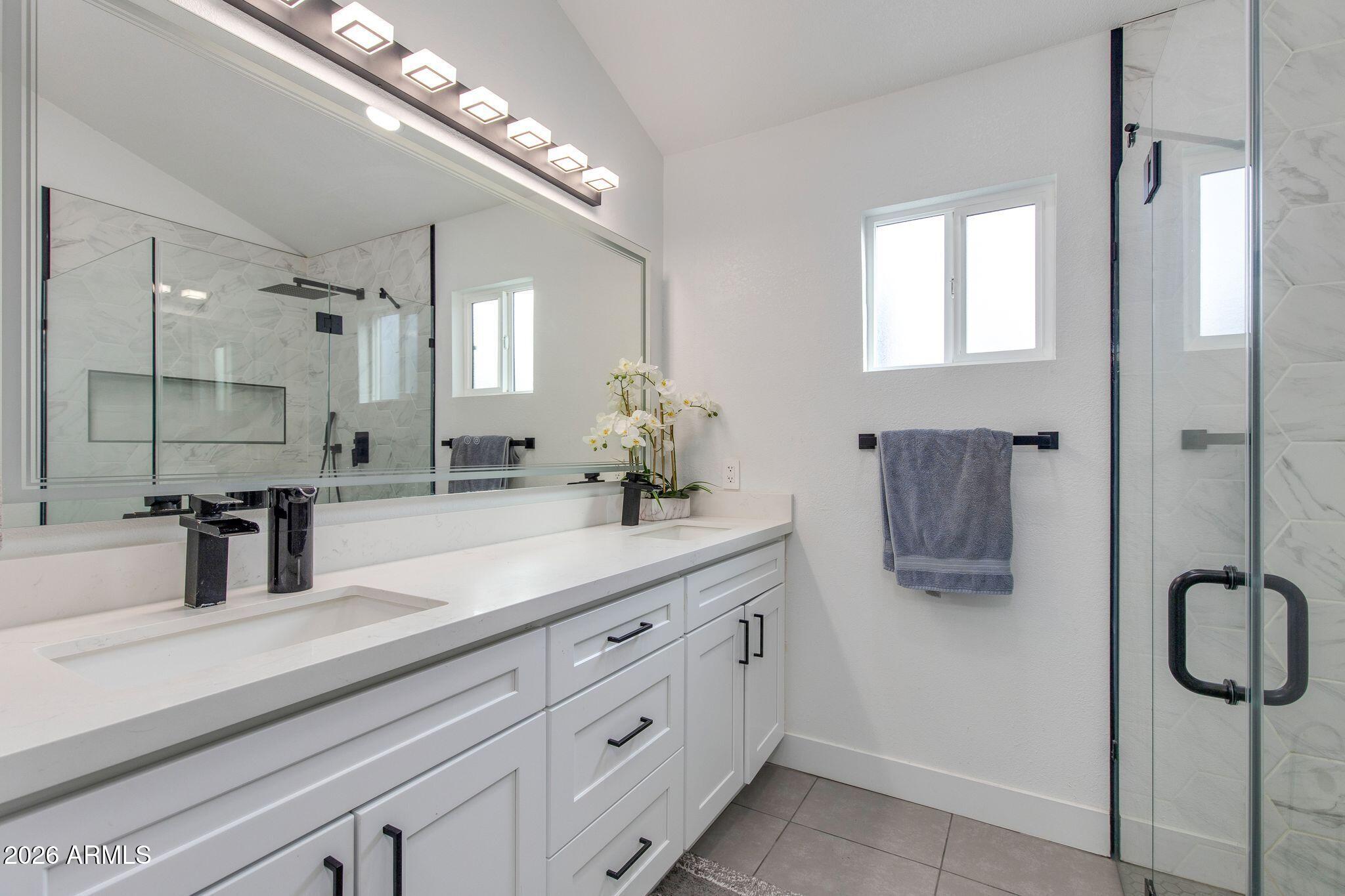 5216 W VOLTAIRE Drive