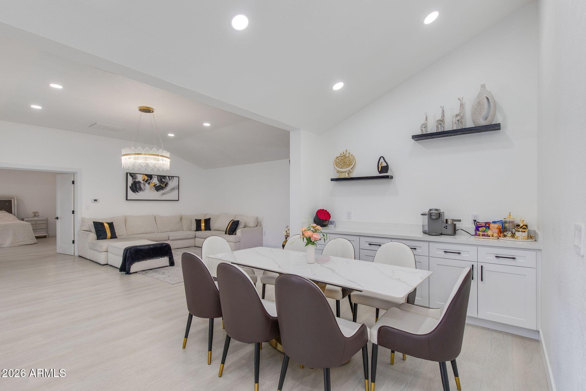 5216 W VOLTAIRE Drive