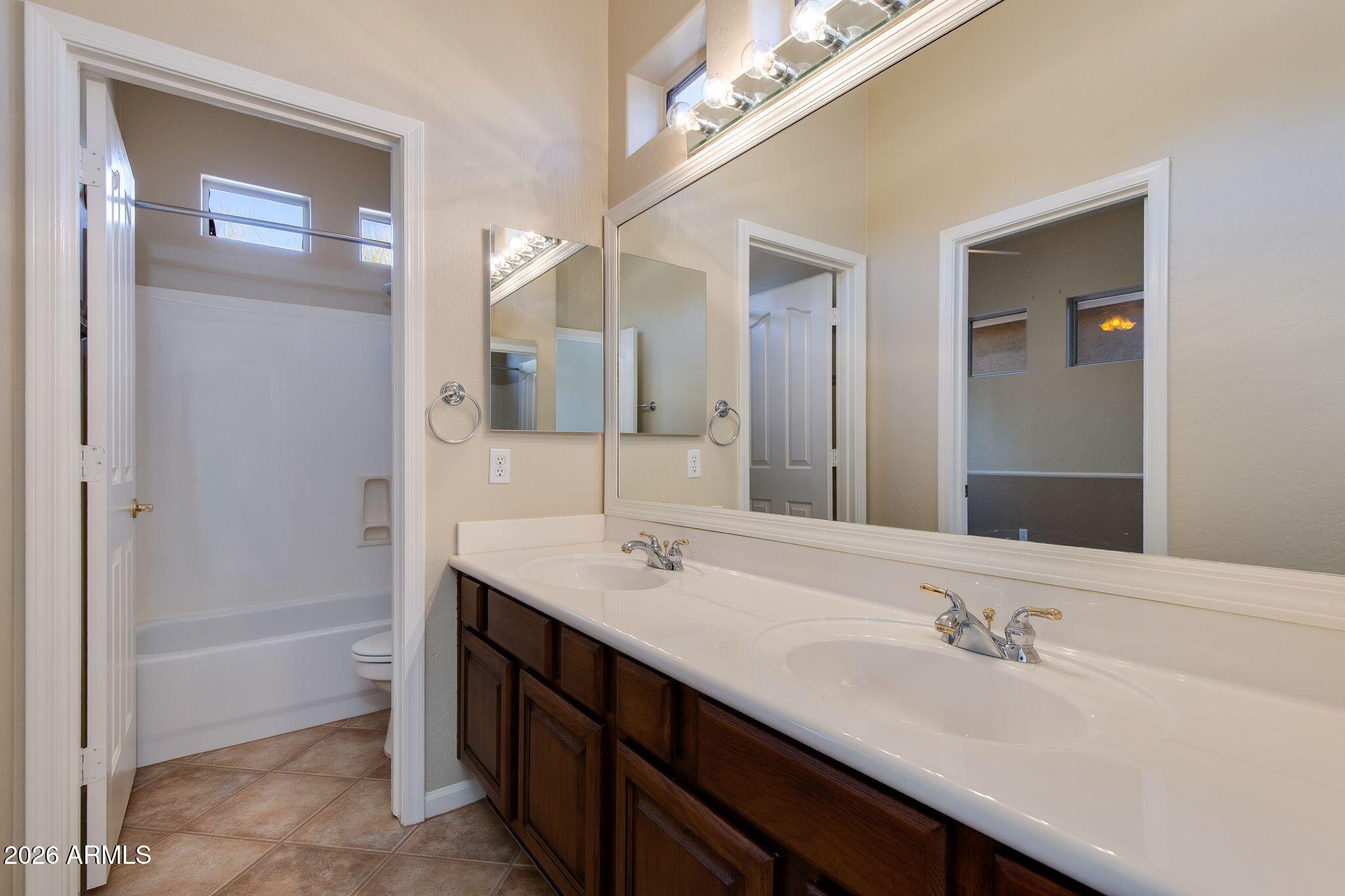 2483 E WATERVIEW Place