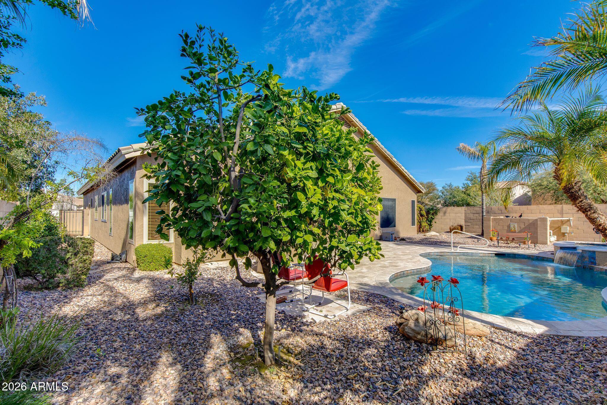 2483 E WATERVIEW Place