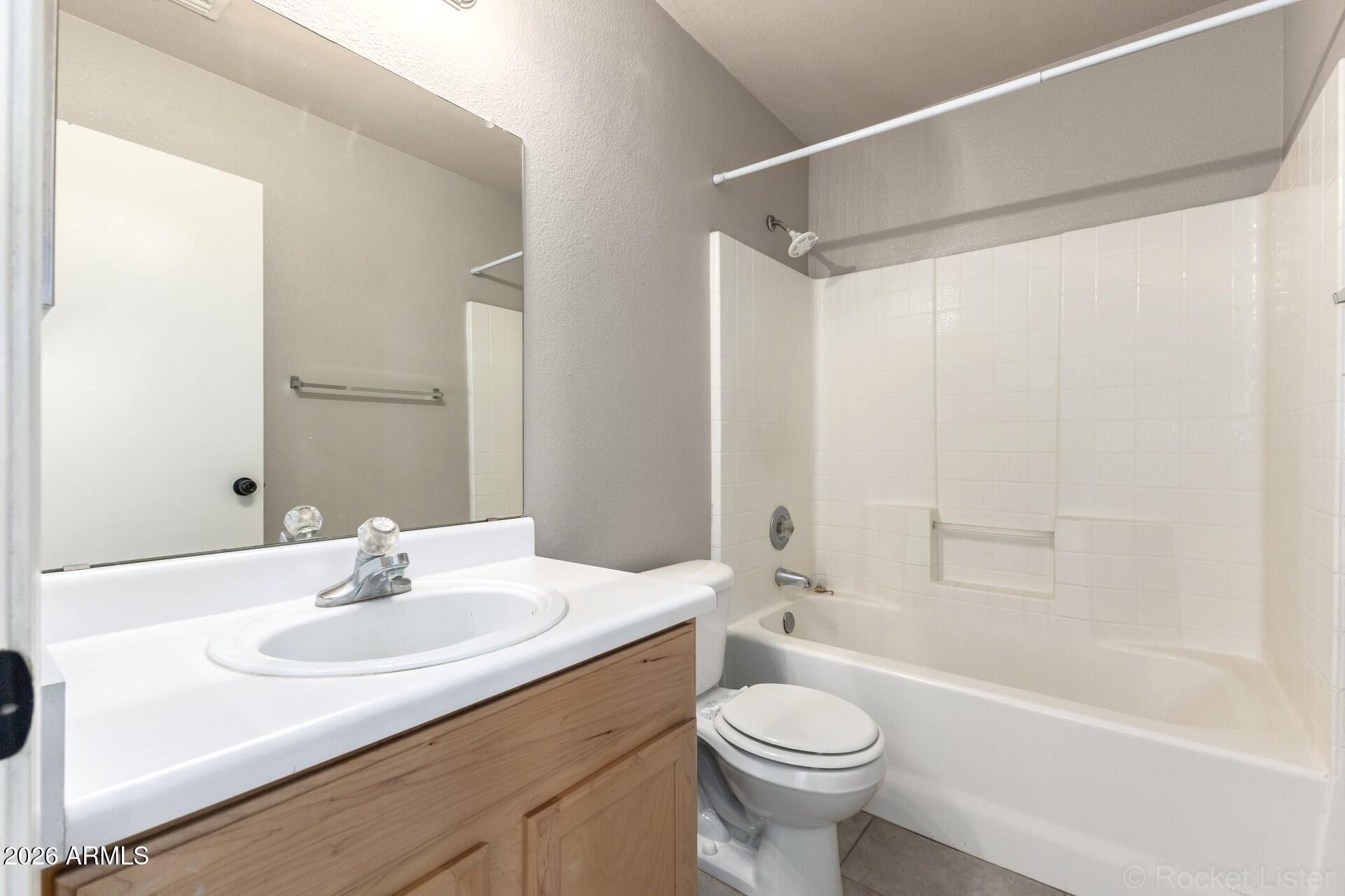 10922 E CAROL Avenue