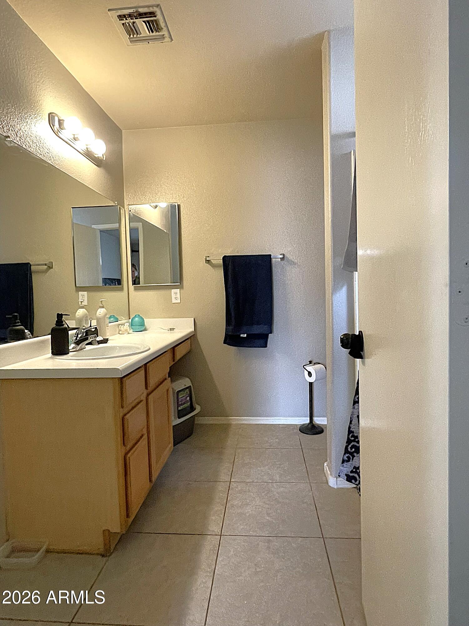 10922 E CAROL Avenue