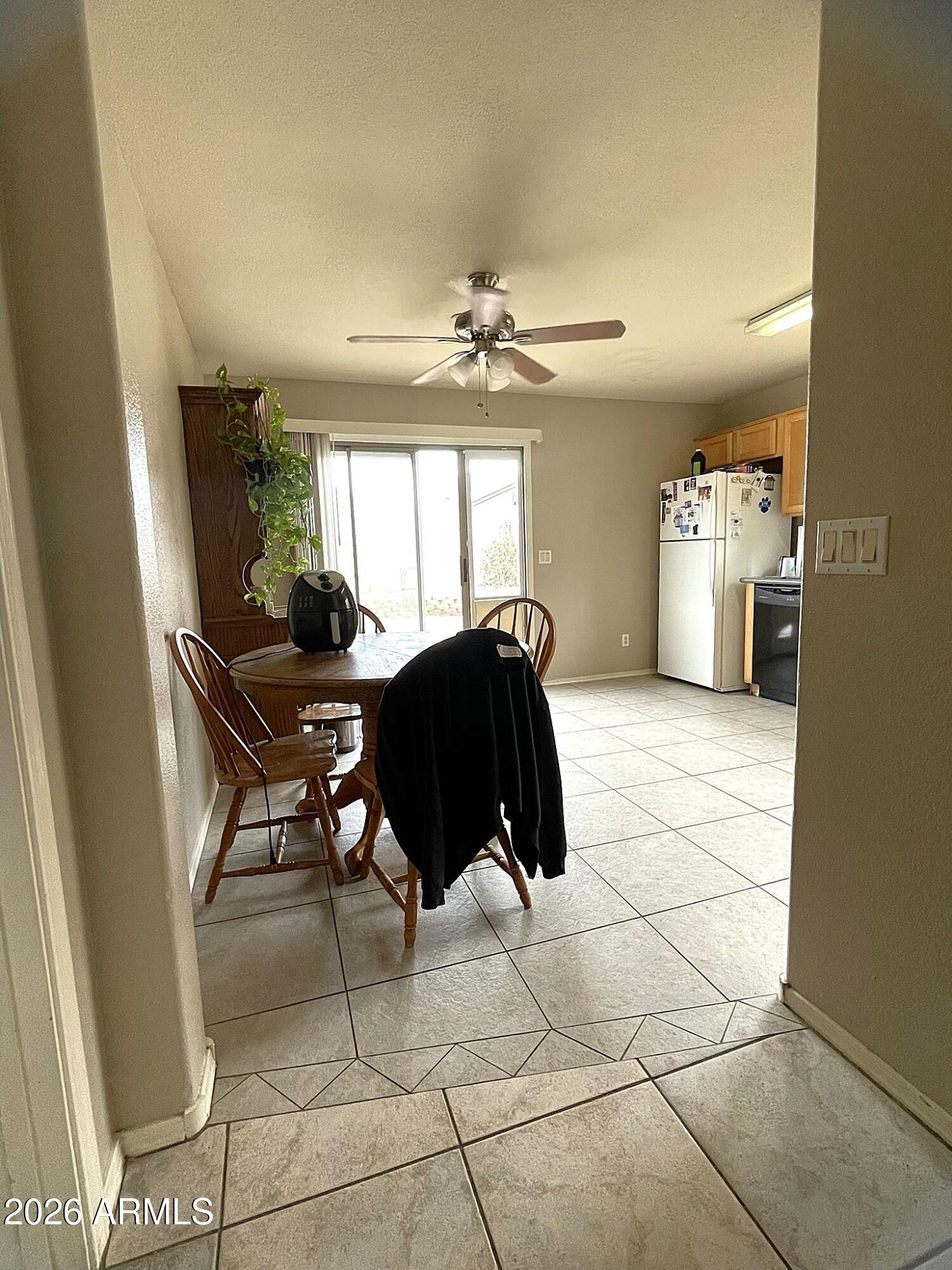 10922 E CAROL Avenue