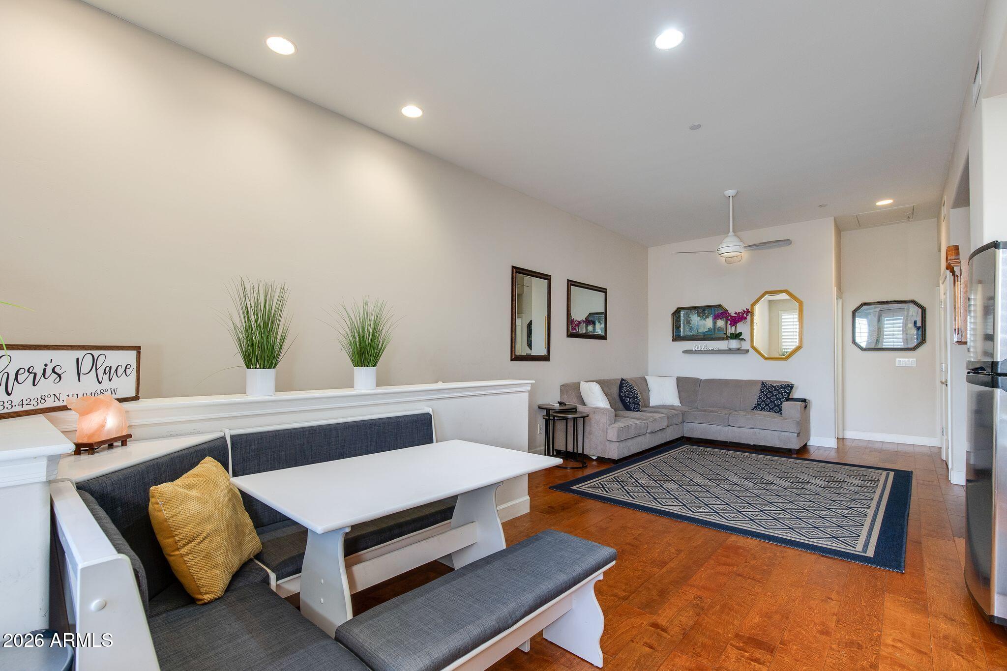 623 S ROOSEVELT Street