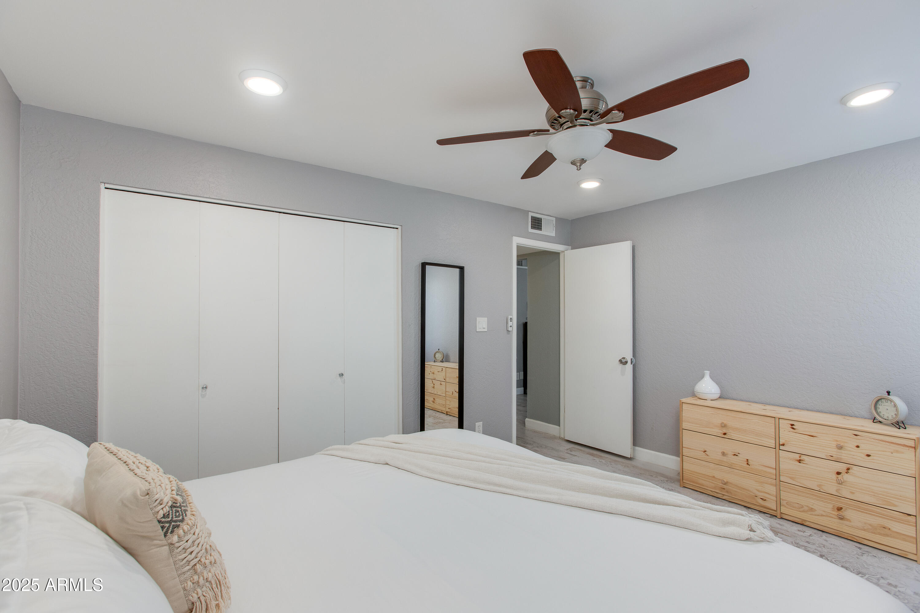 4201 E CAMELBACK Road 41