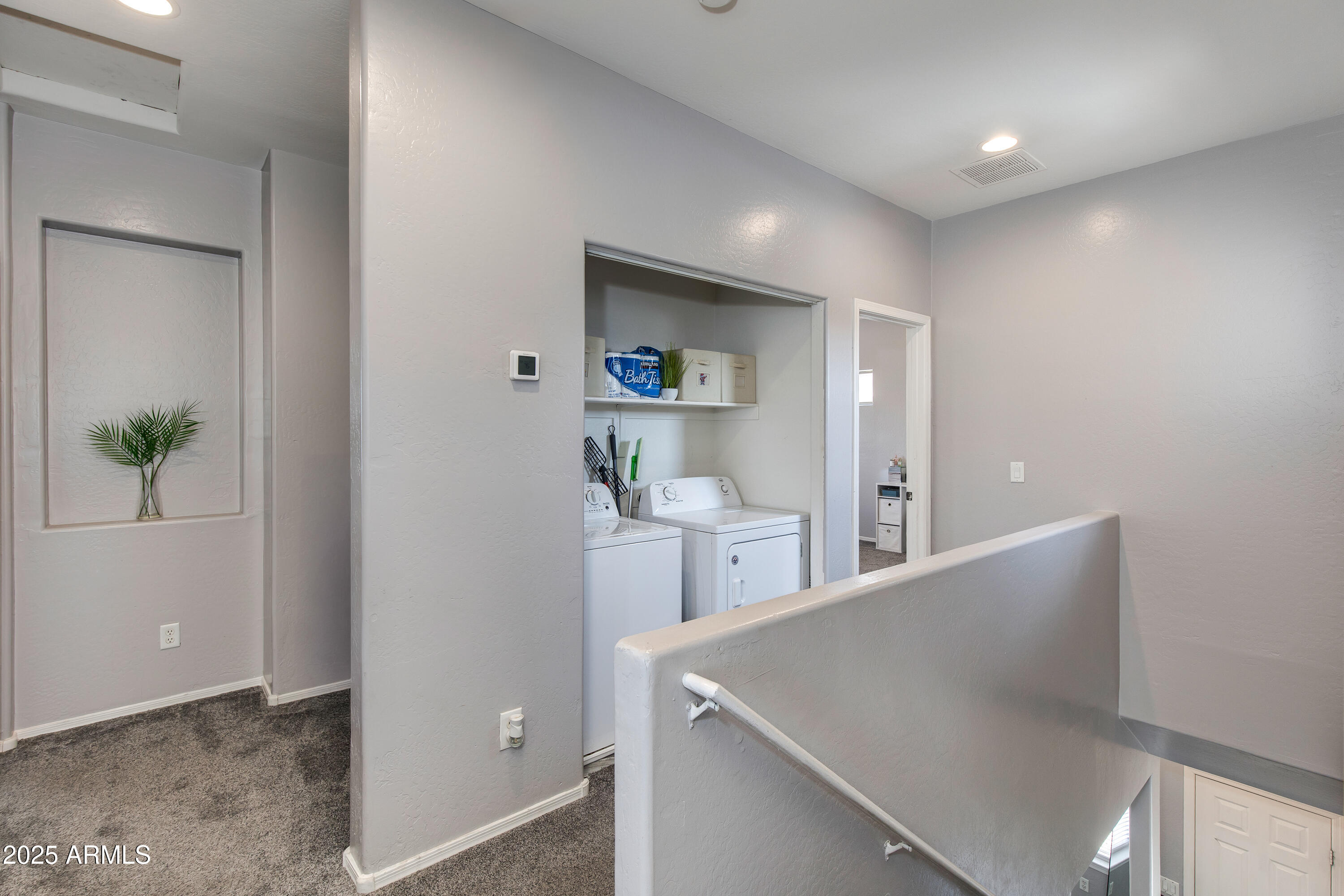 6626 W LAUREL Avenue