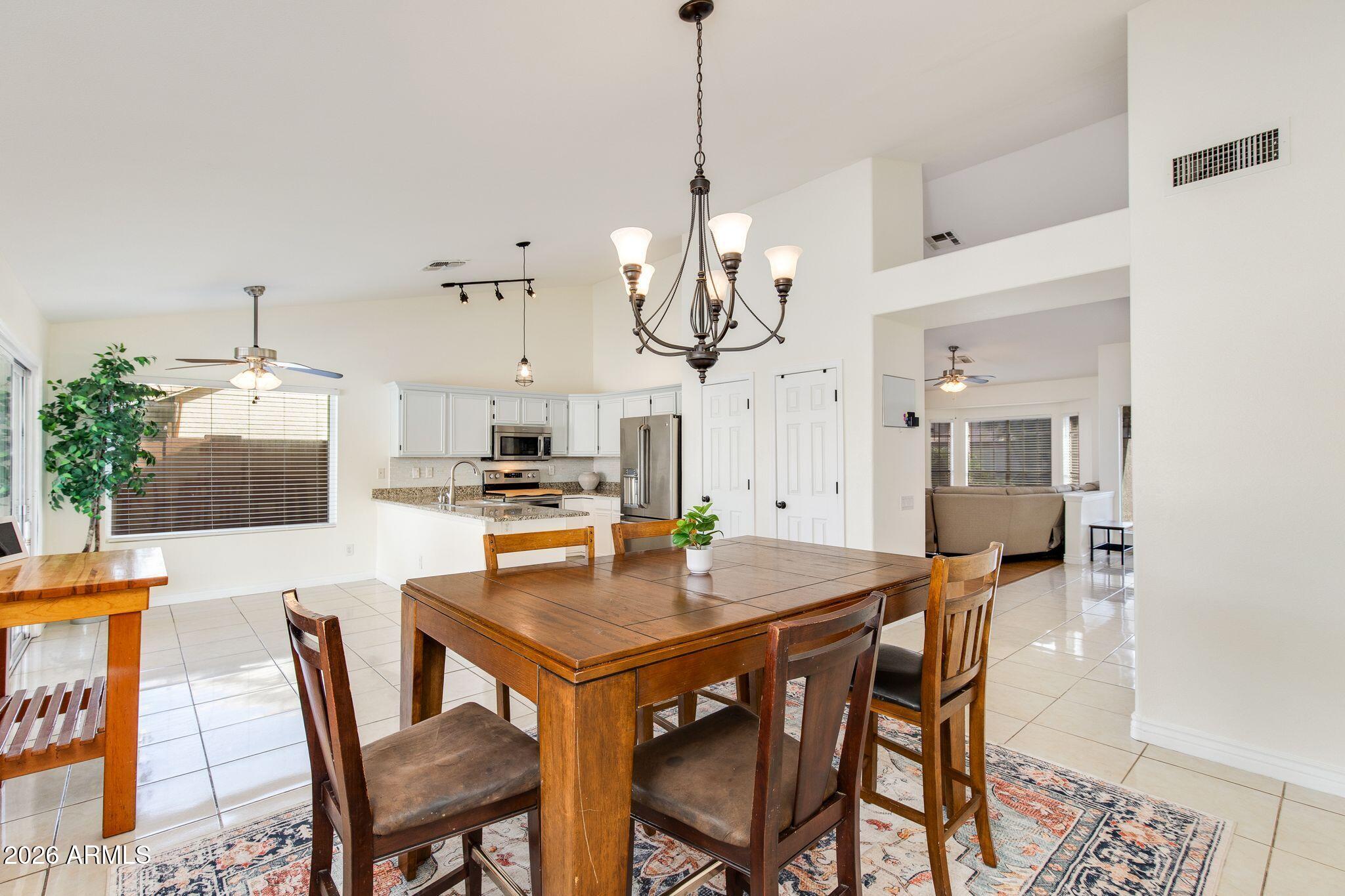 4250 E ENCINAS Avenue