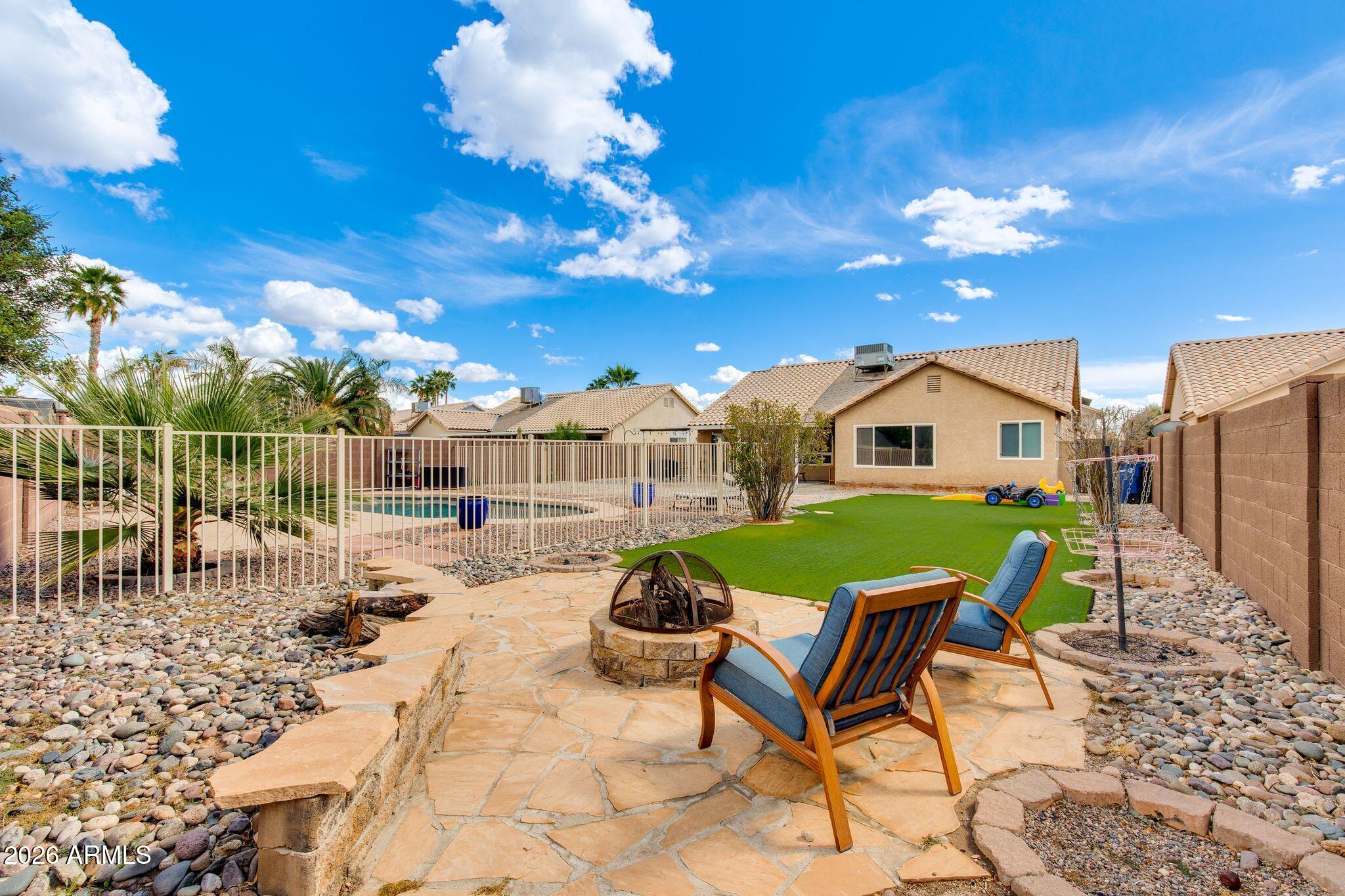 4250 E ENCINAS Avenue