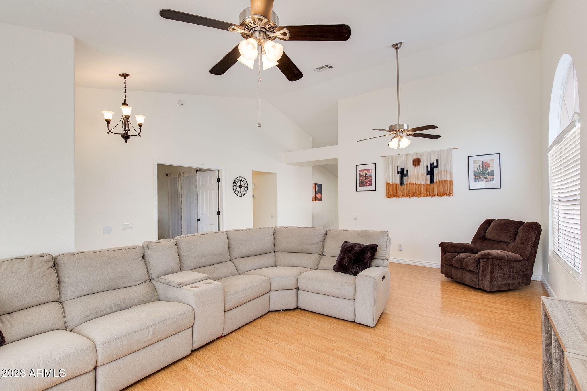 4250 E ENCINAS Avenue