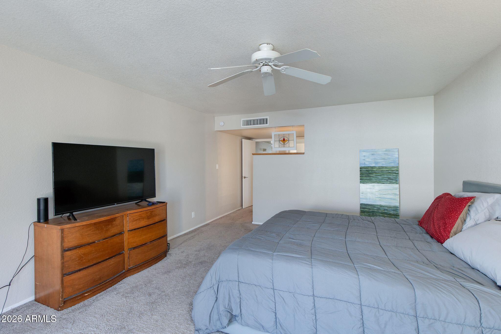 1204 E STEAMBOAT BEND Drive