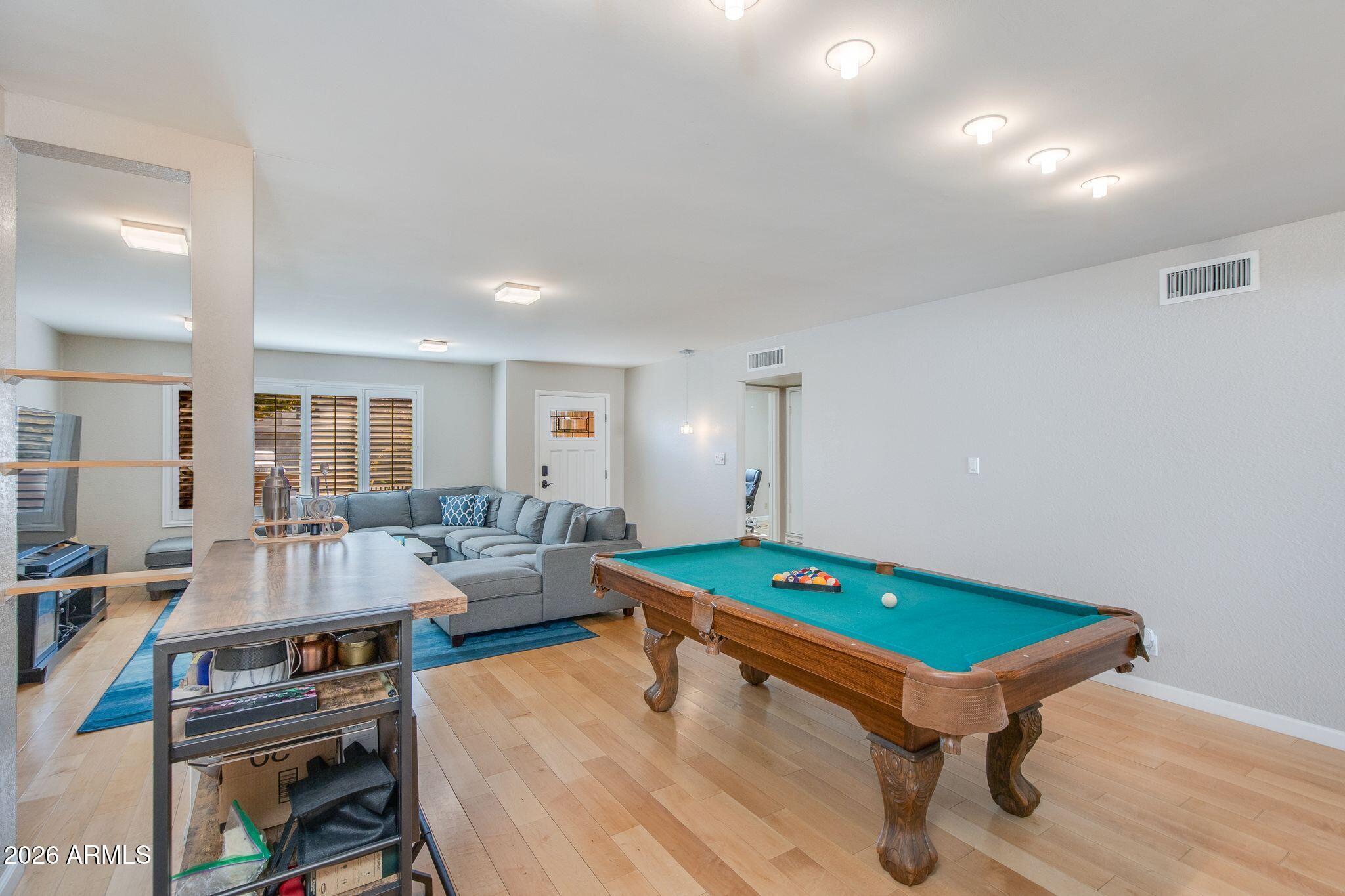 1204 E STEAMBOAT BEND Drive