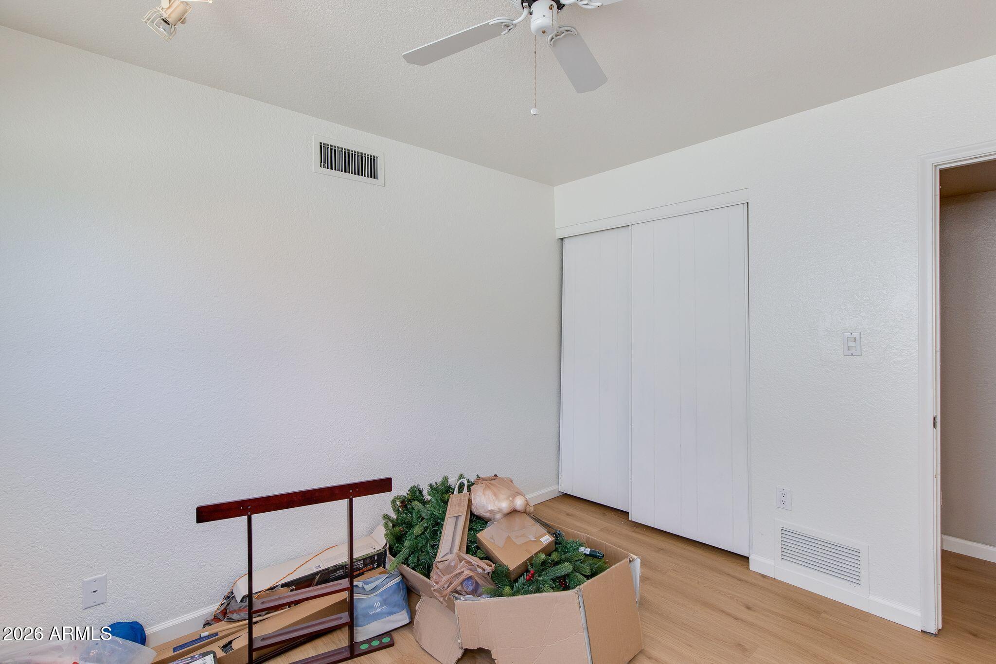 1204 E STEAMBOAT BEND Drive