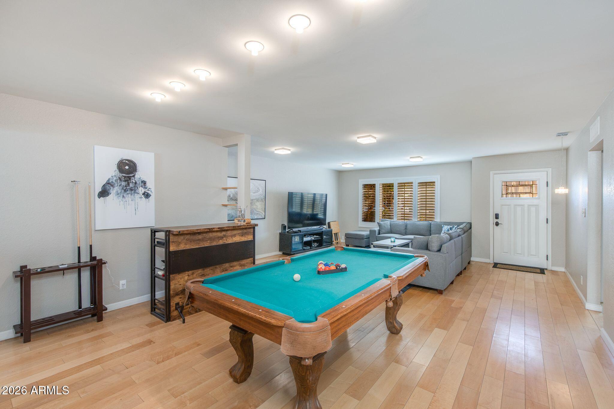 1204 E STEAMBOAT BEND Drive