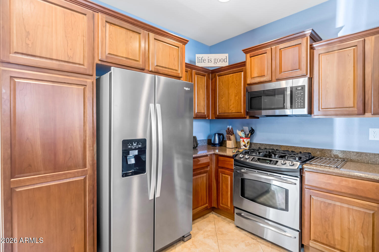 3932 E MELINDA Drive