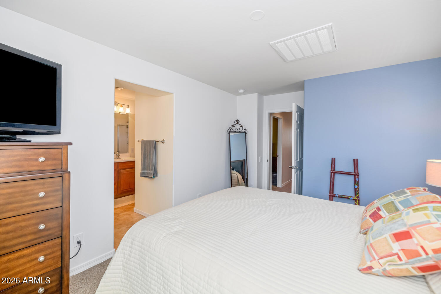 3932 E MELINDA Drive