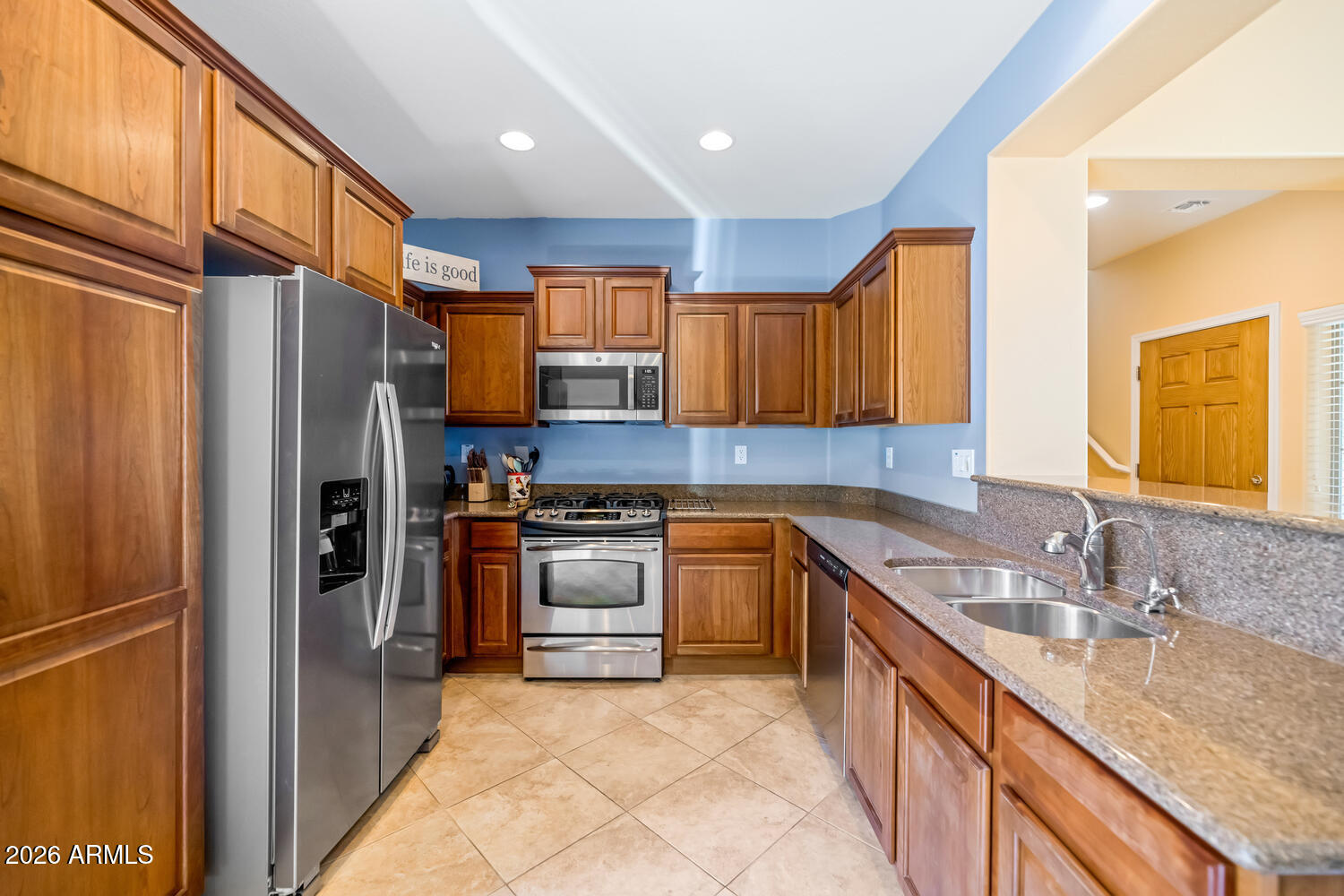 3932 E MELINDA Drive