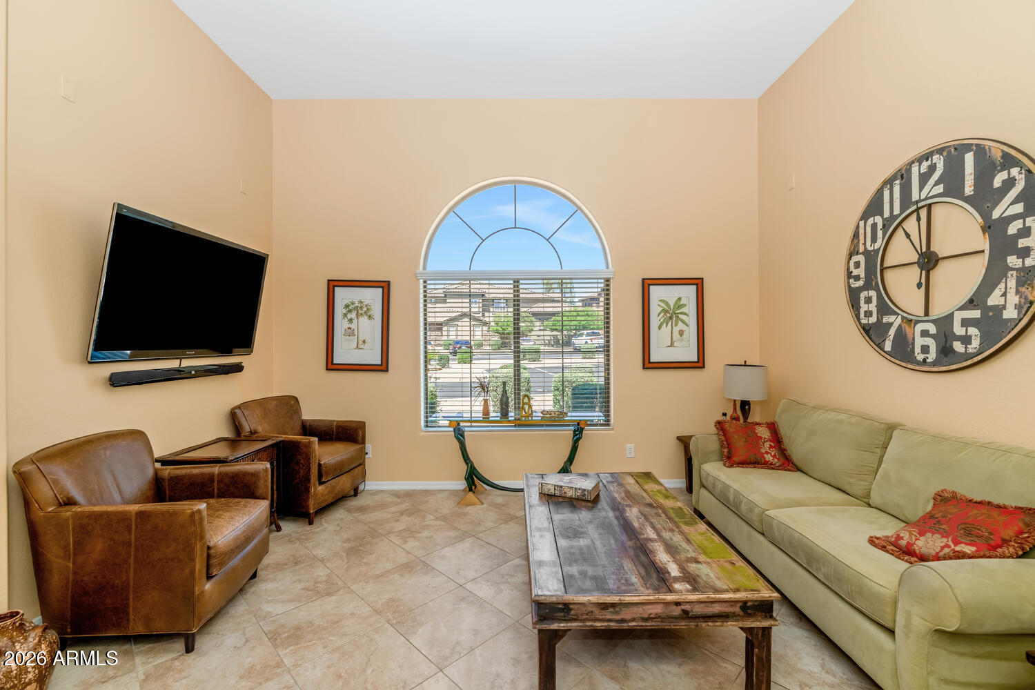 3932 E MELINDA Drive