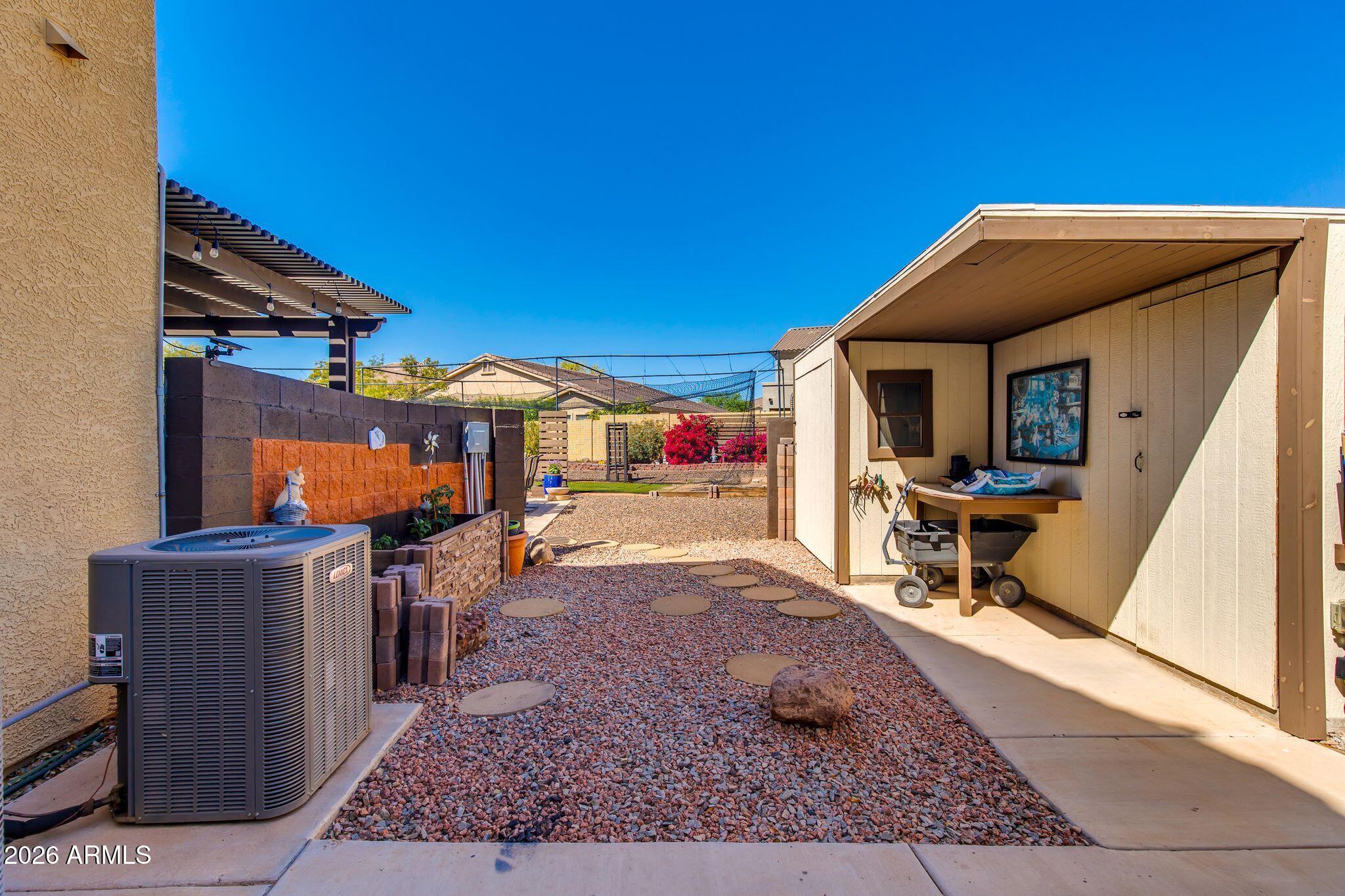 11336 E STRADLING Avenue