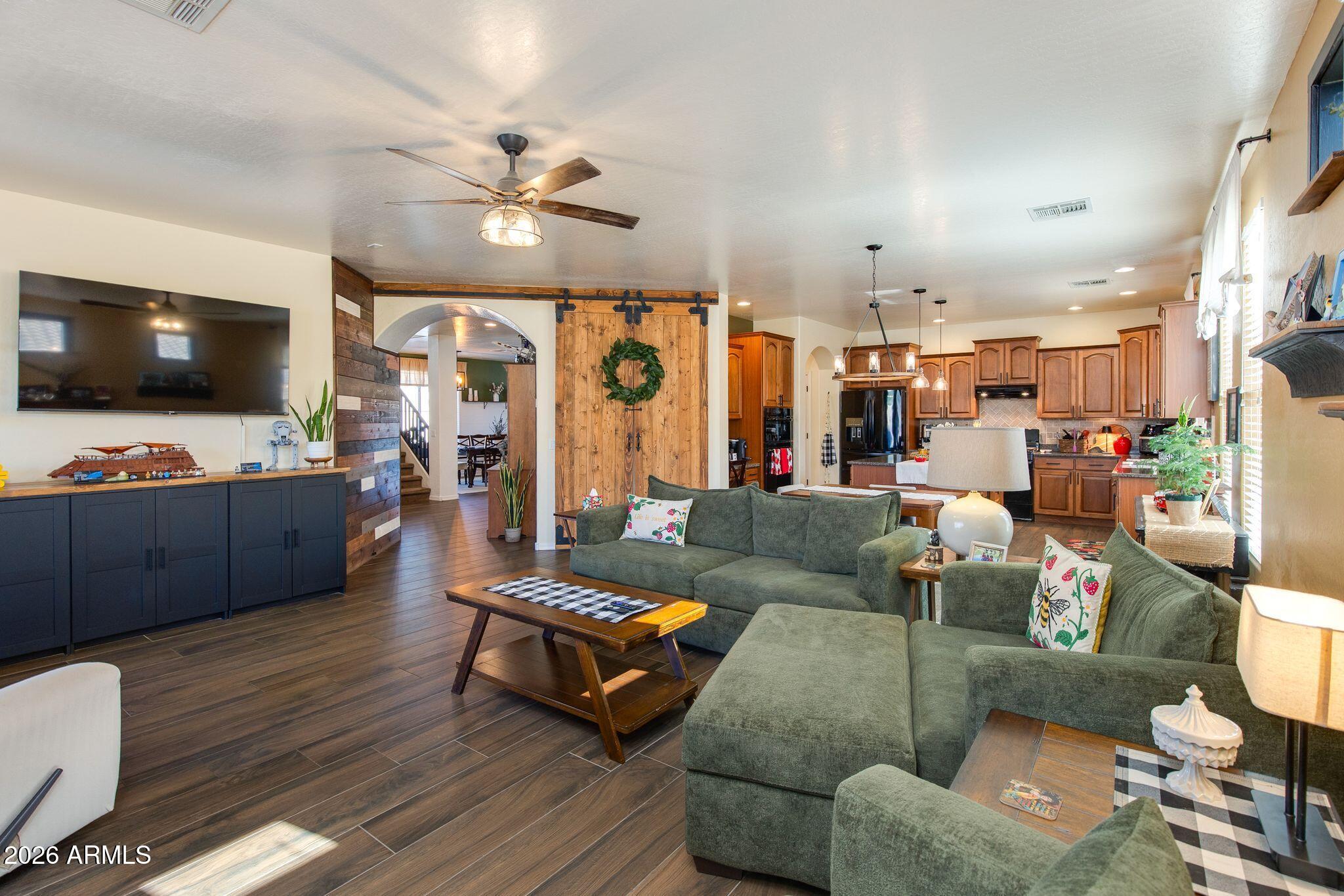 11336 E STRADLING Avenue