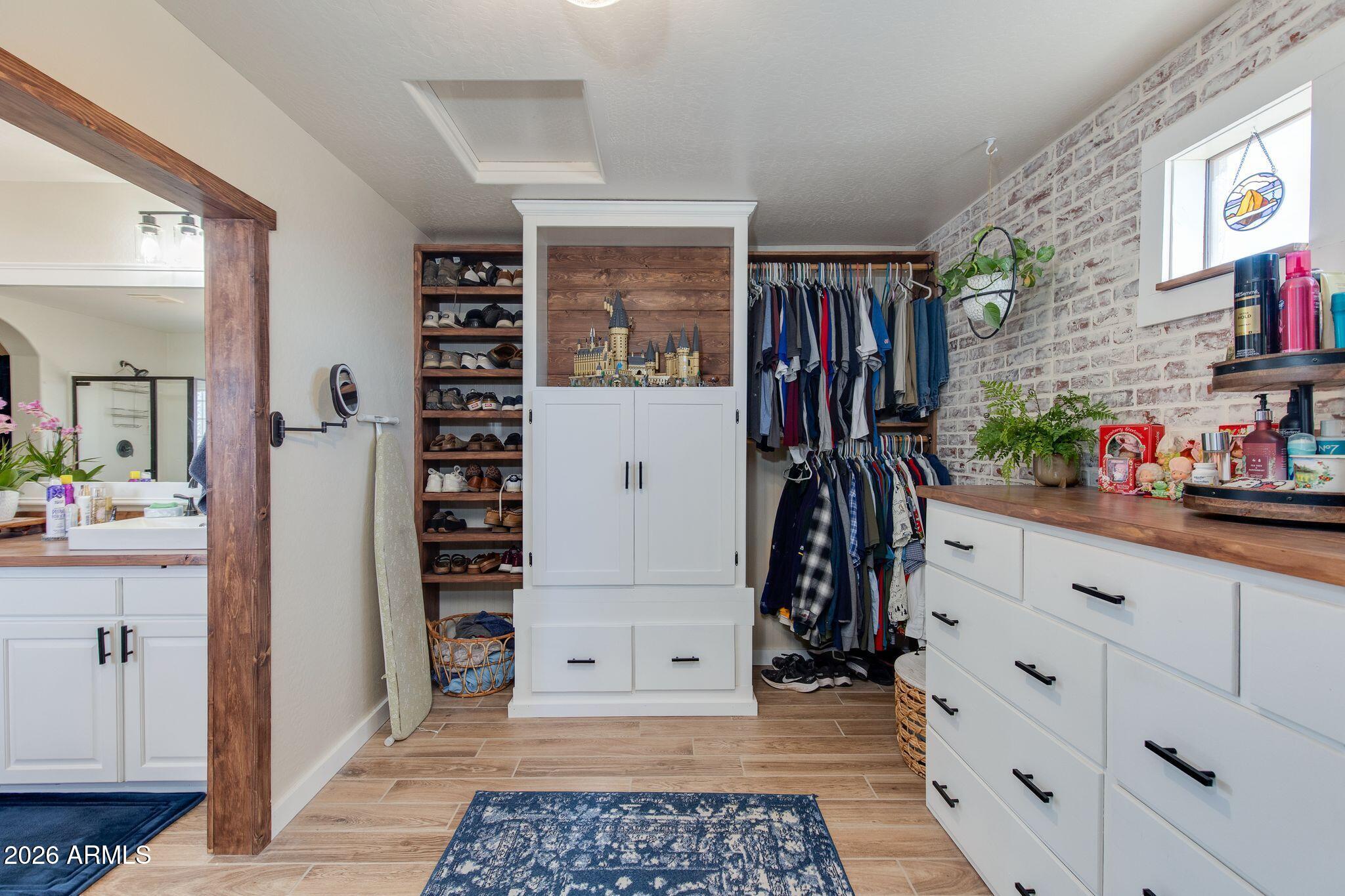 11336 E STRADLING Avenue