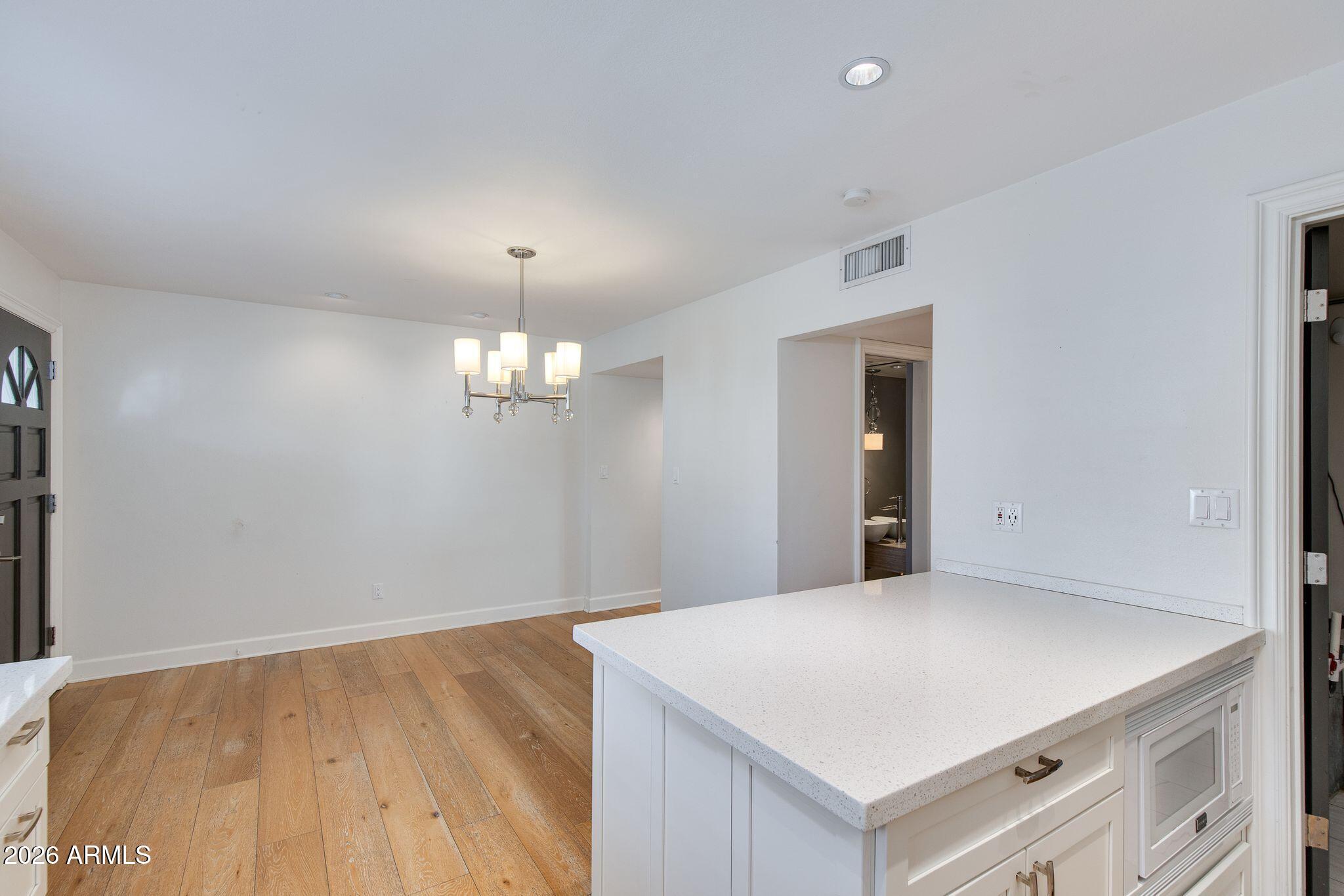 4099 E CAMPBELL Avenue