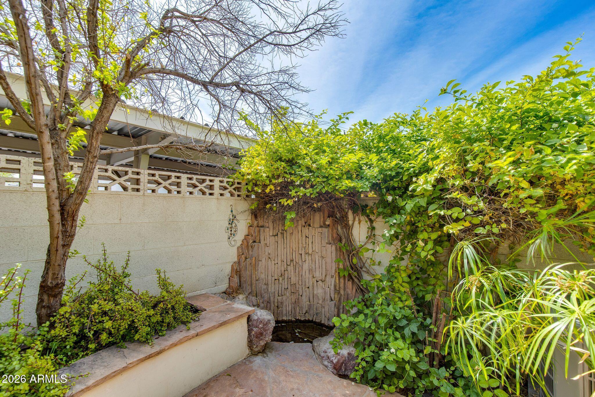 4099 E CAMPBELL Avenue