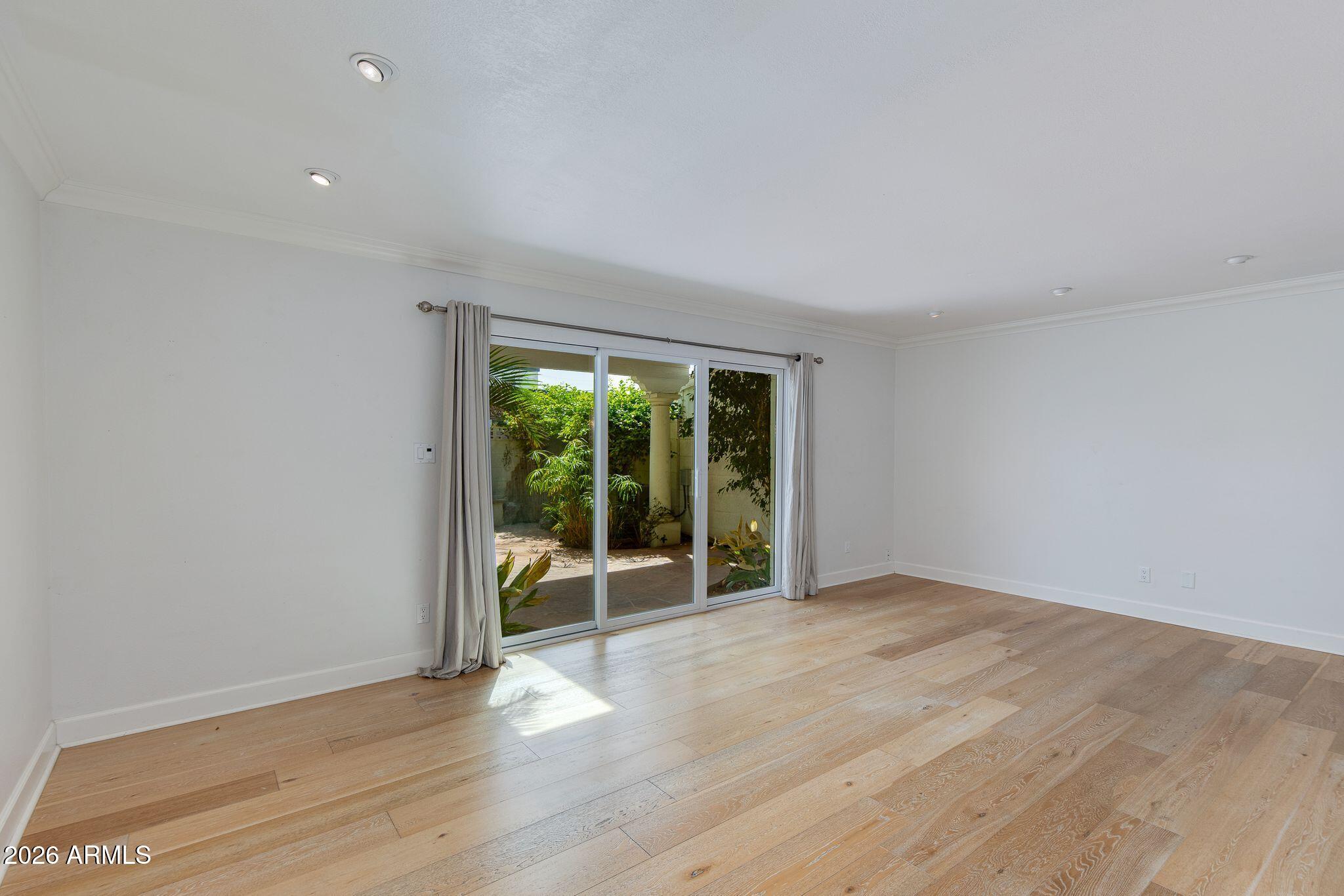 4099 E CAMPBELL Avenue