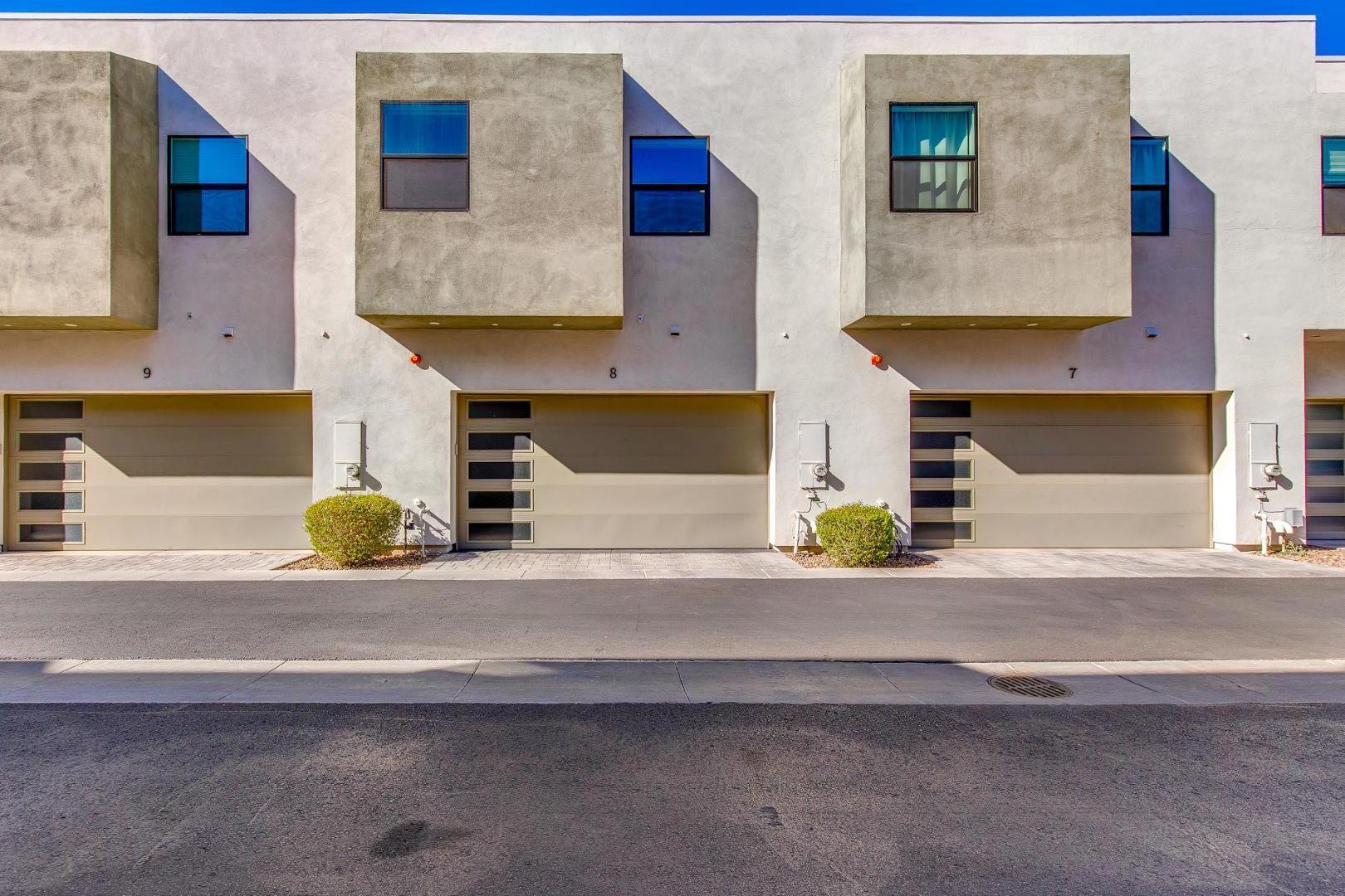 5151 N 13th Place Unit 8