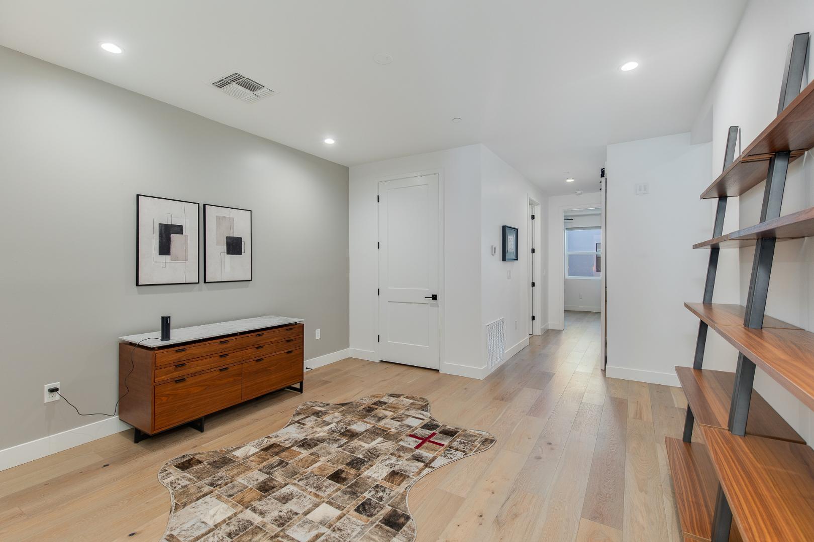 5151 N 13th Place Unit 8