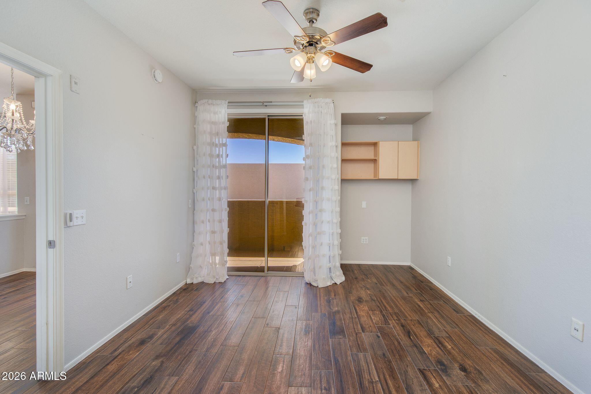 5303 N 7TH Street 215