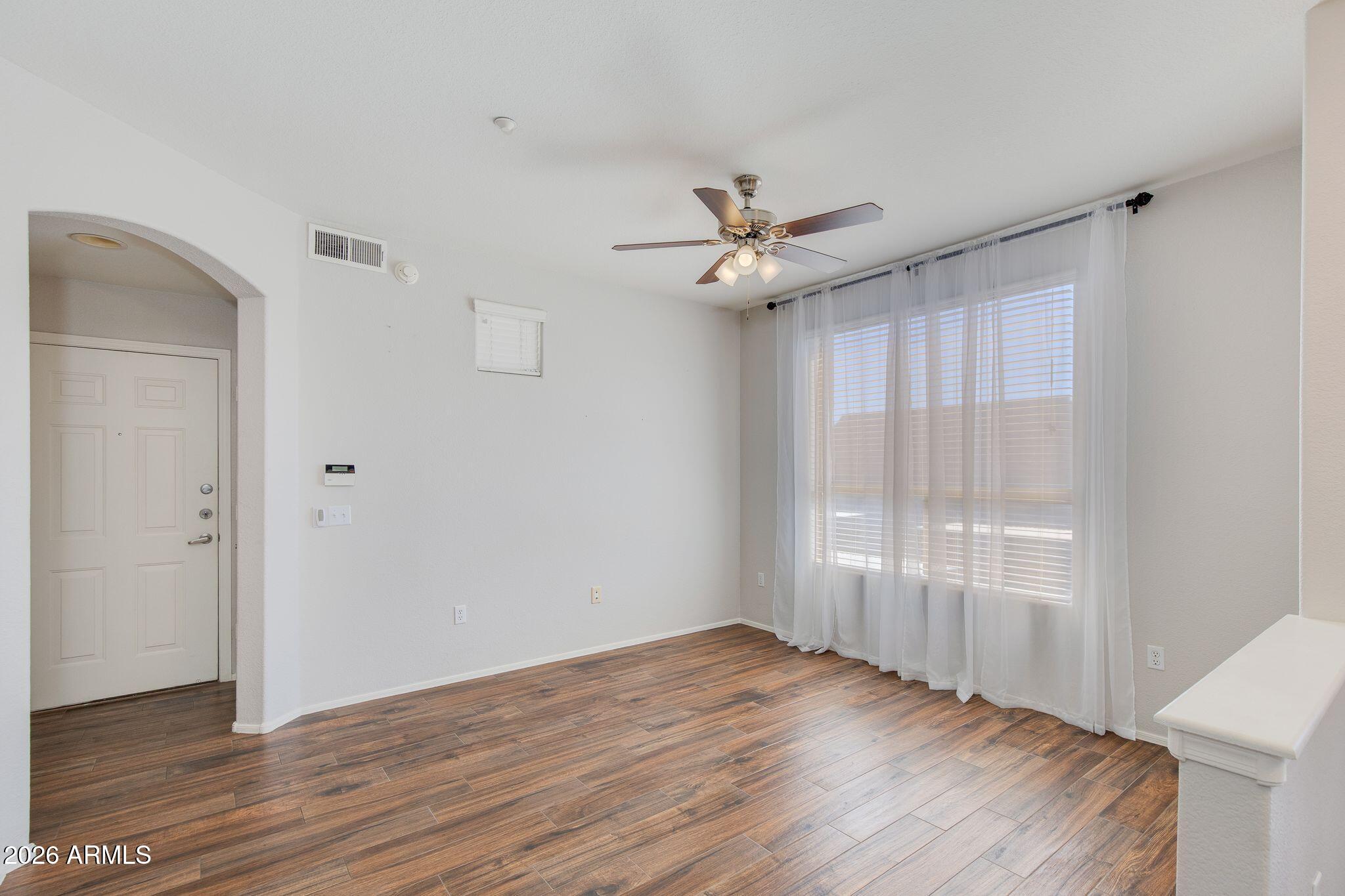 5303 N 7TH Street 215