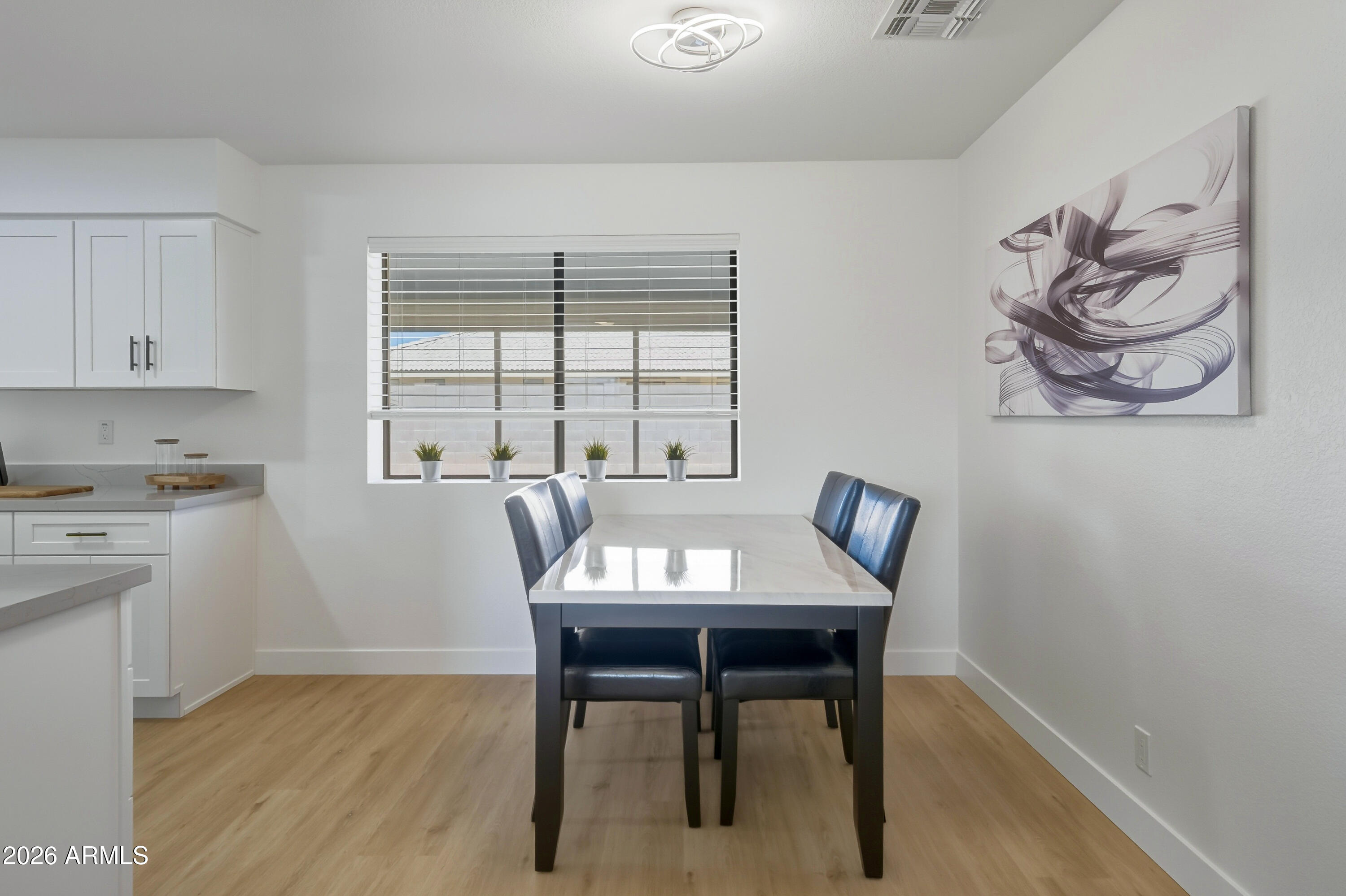 7824 E NAVARRO Avenue