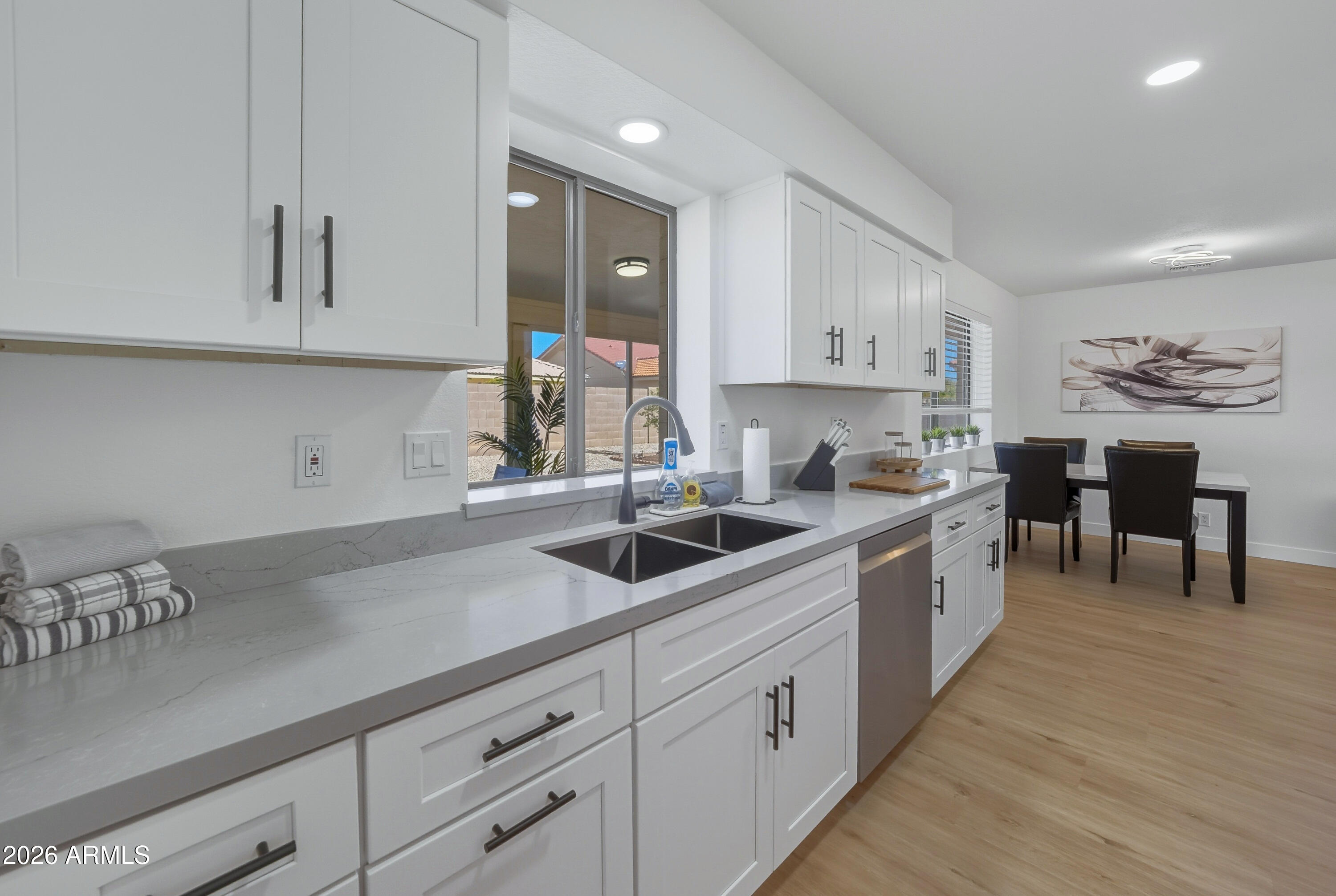 7824 E NAVARRO Avenue