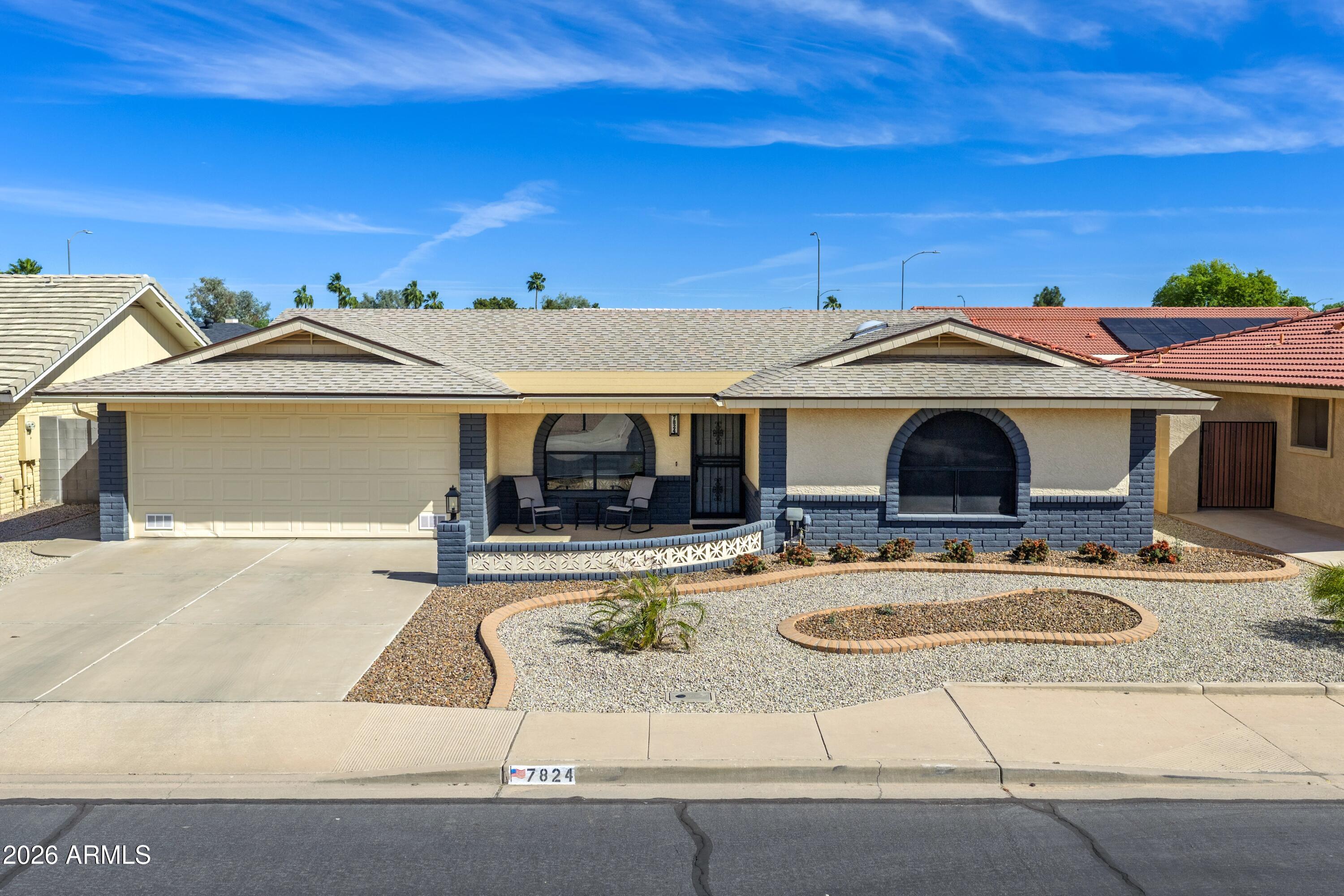 7824 E NAVARRO Avenue