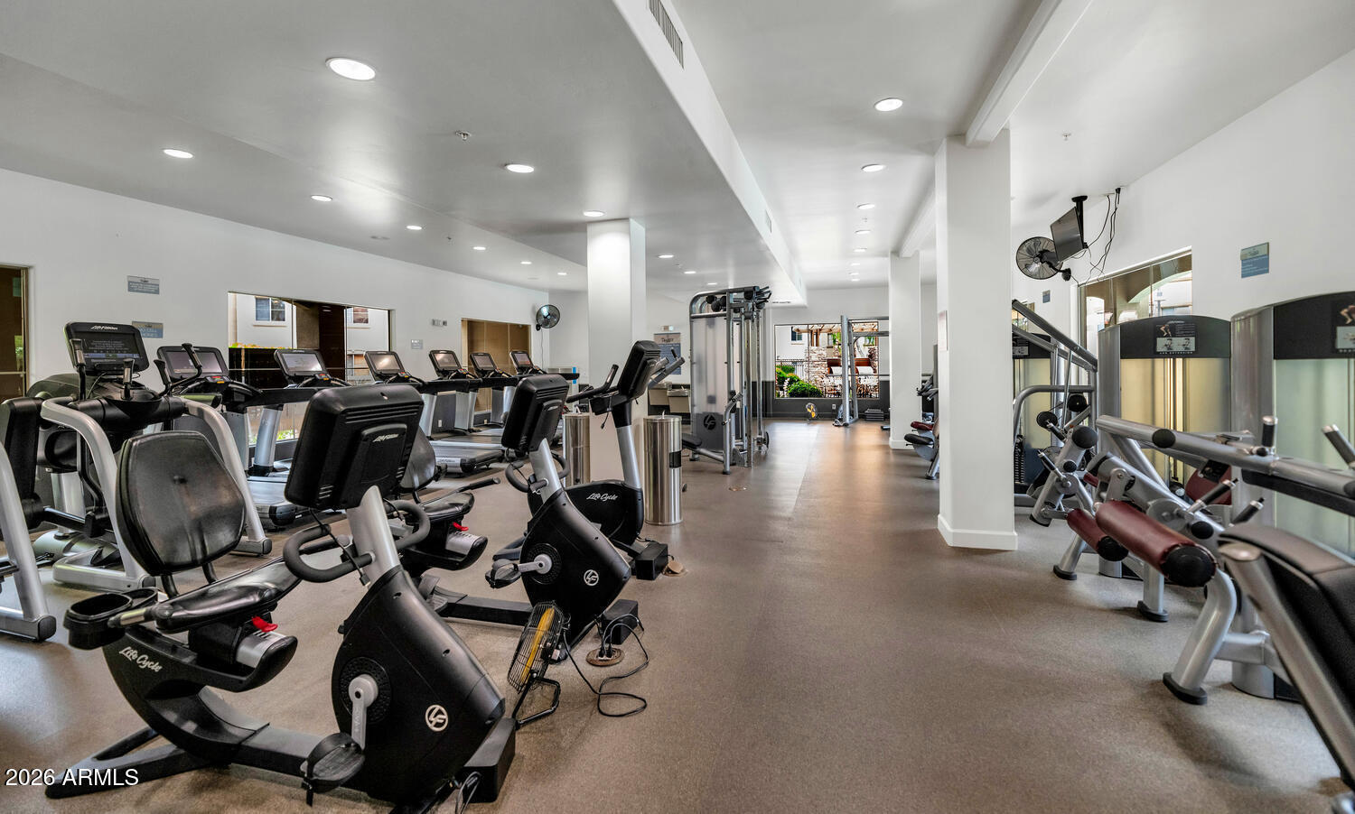 5450 E DEER VALLEY Drive 4218